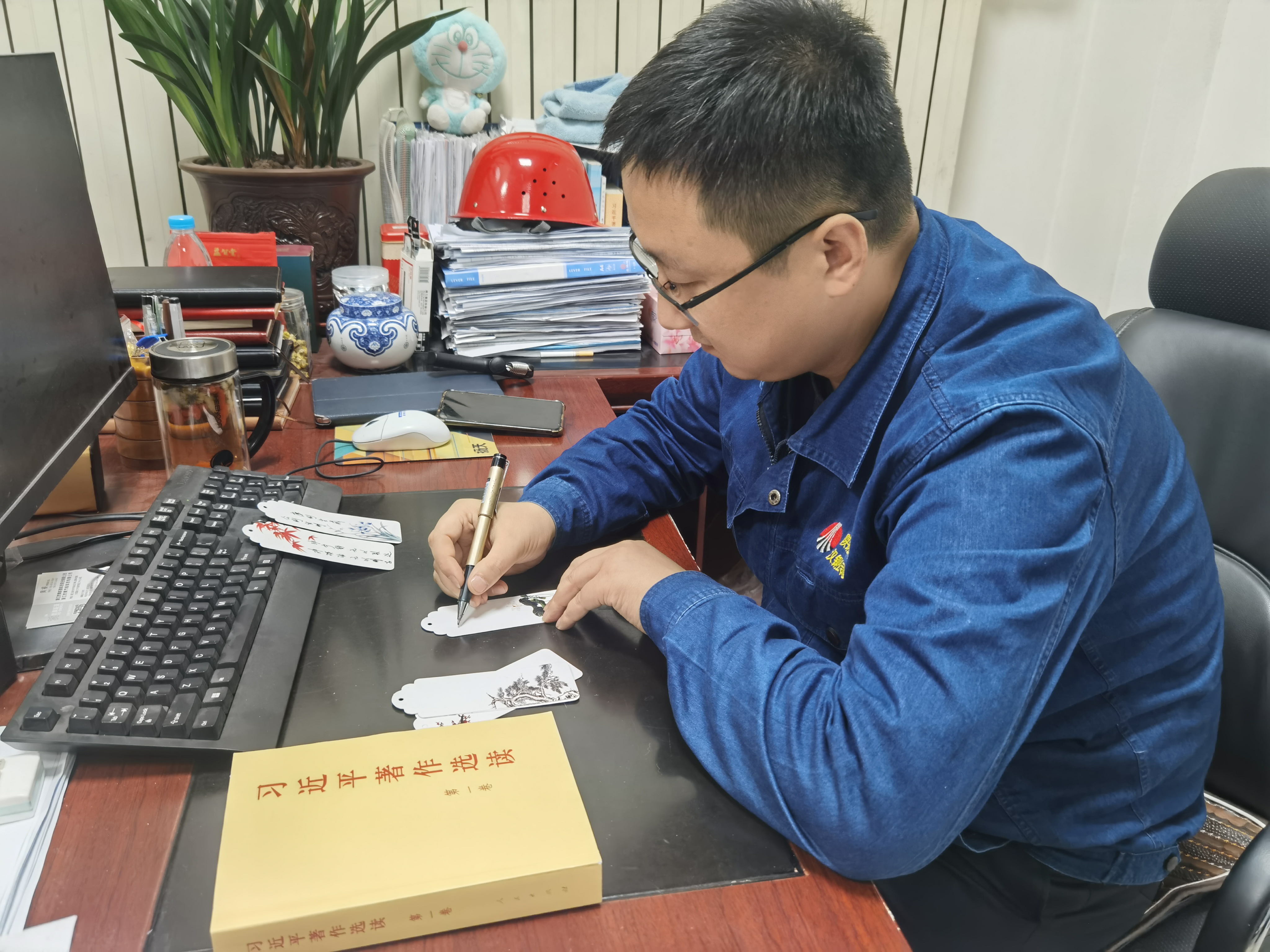 小小书签传“廉”意，洁身自律记于心