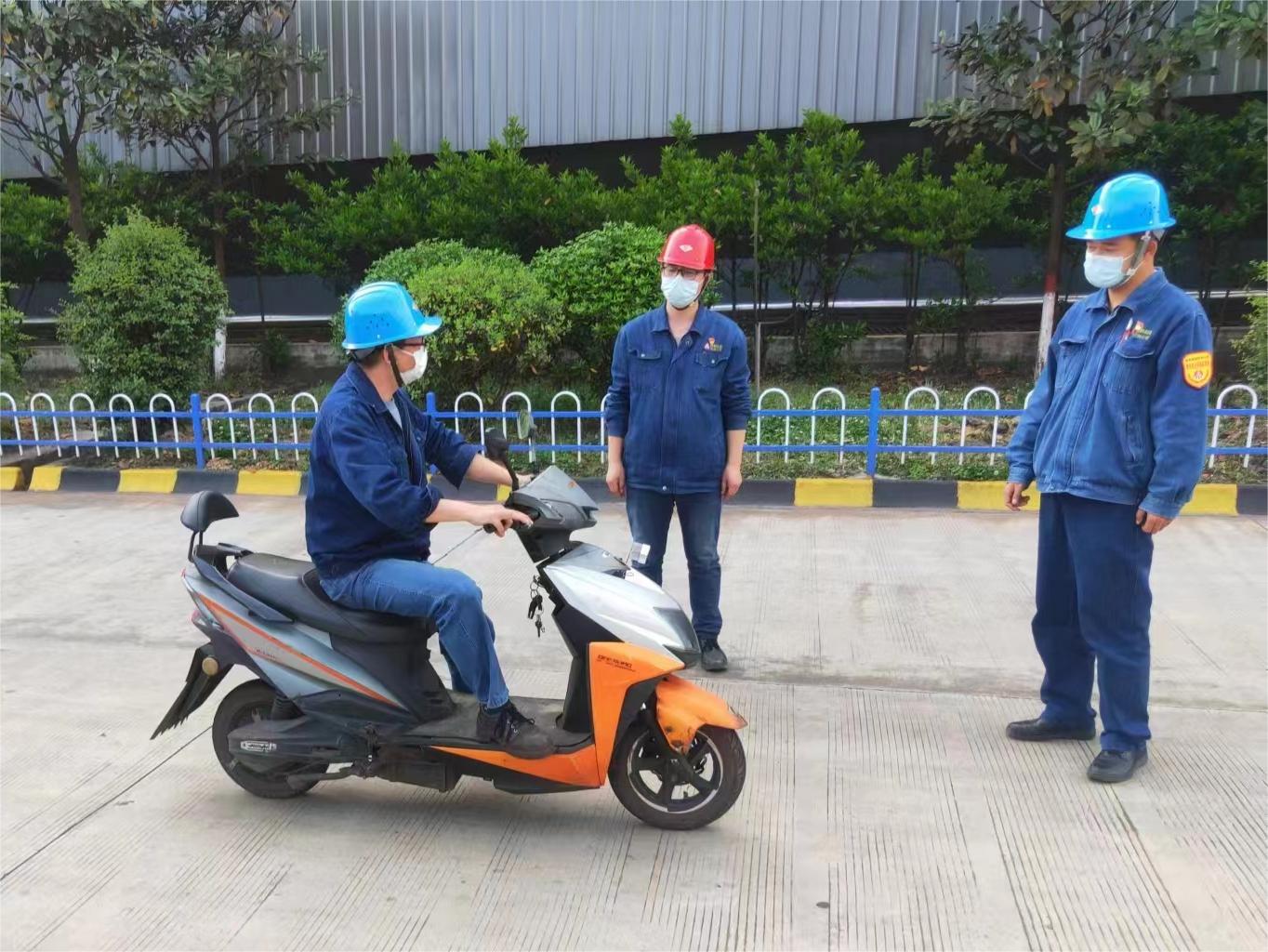 以青春之誓言 筑安全之基石 ——记2022 年度全国钢铁行业“青安杯“竞赛最佳青年安全监督岗岗长刘佳佳 以青春之誓言 筑安全之基石 ——记2022 年度全国钢铁行业“青安杯“竞赛最佳青年安全监督岗岗长刘佳佳