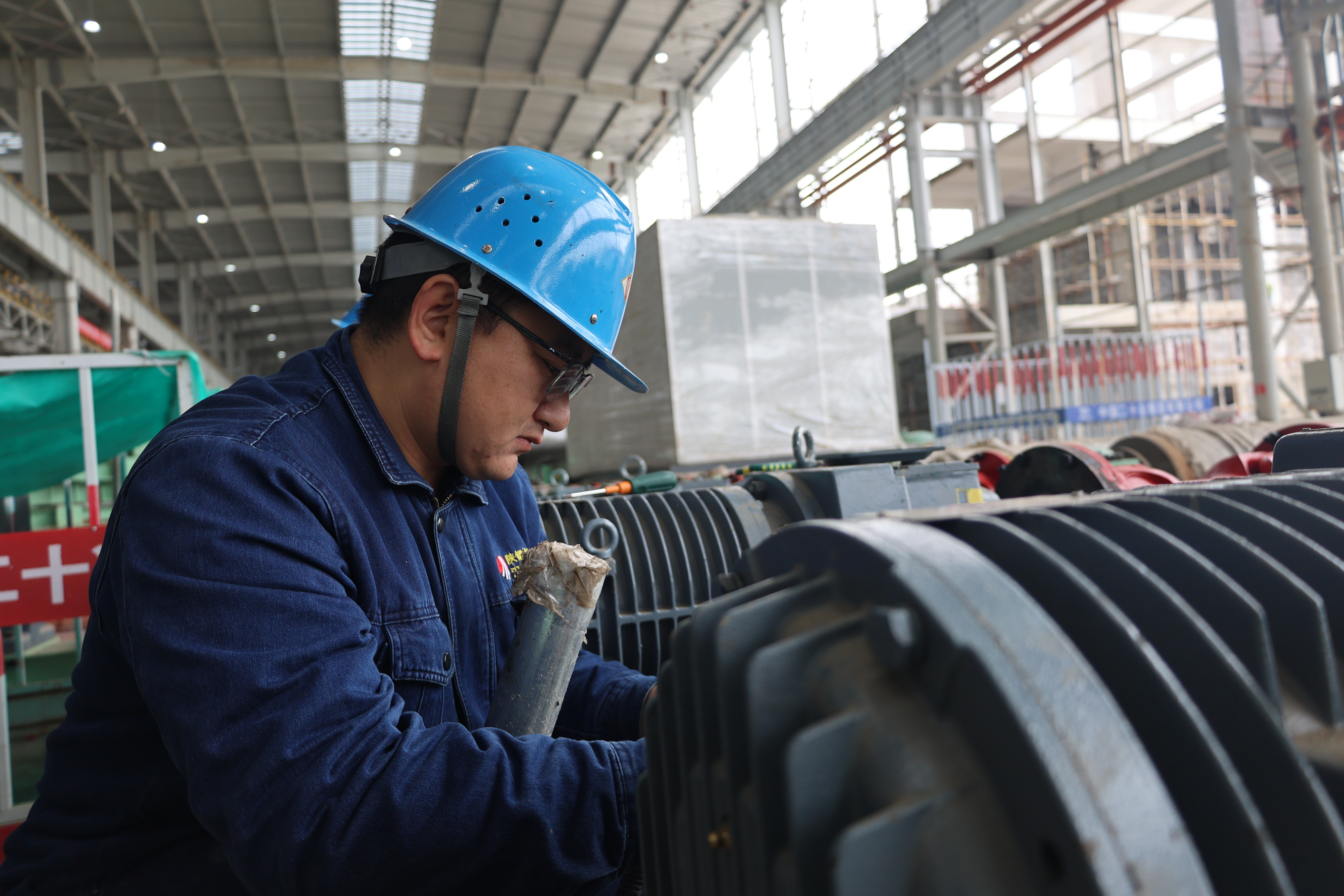 牢握“一把尺”稳健项目最后一公里