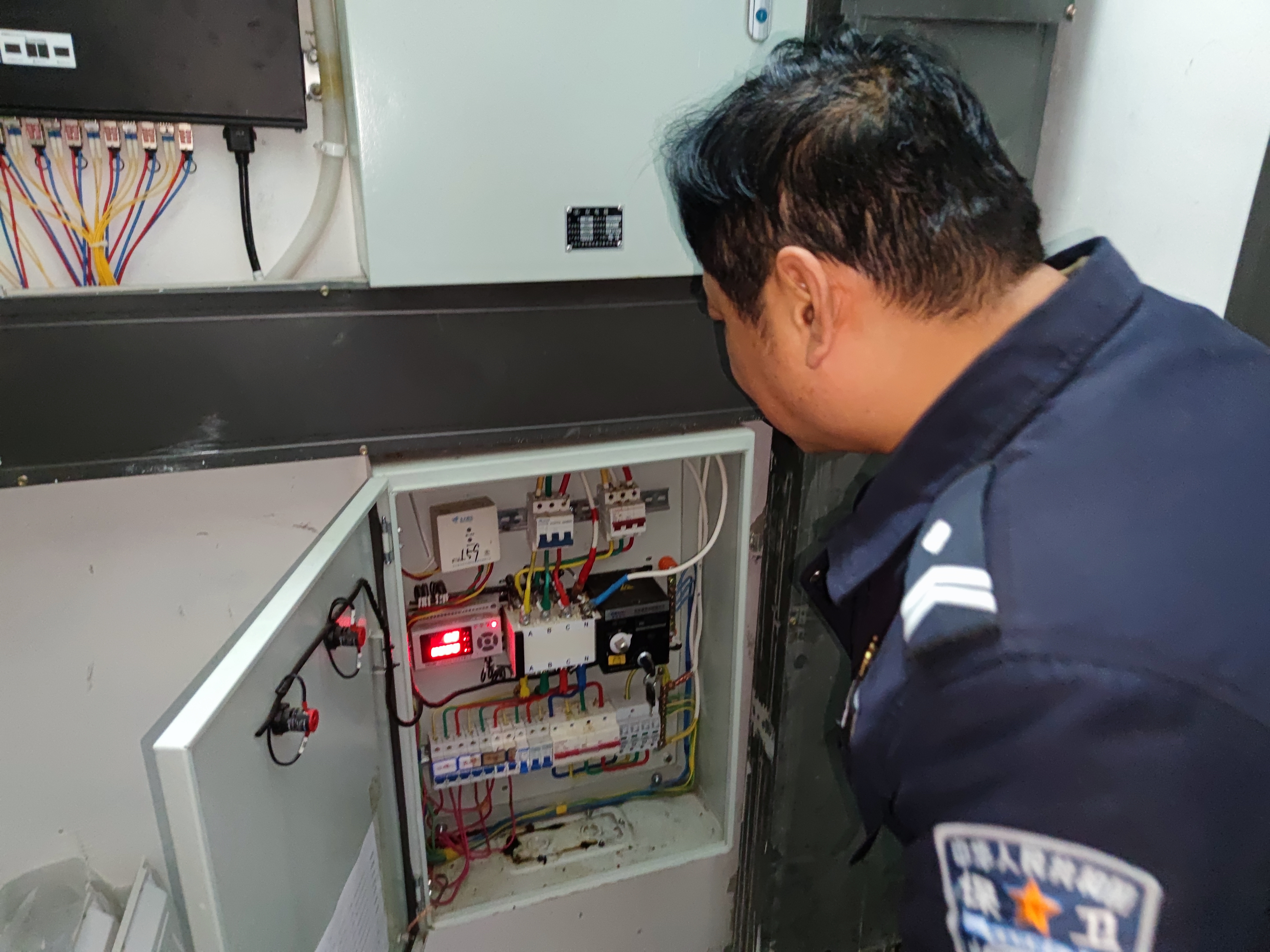 闻“寒”而动,筑牢冬季安全防线 闻“寒”而动,筑牢冬季安全防线