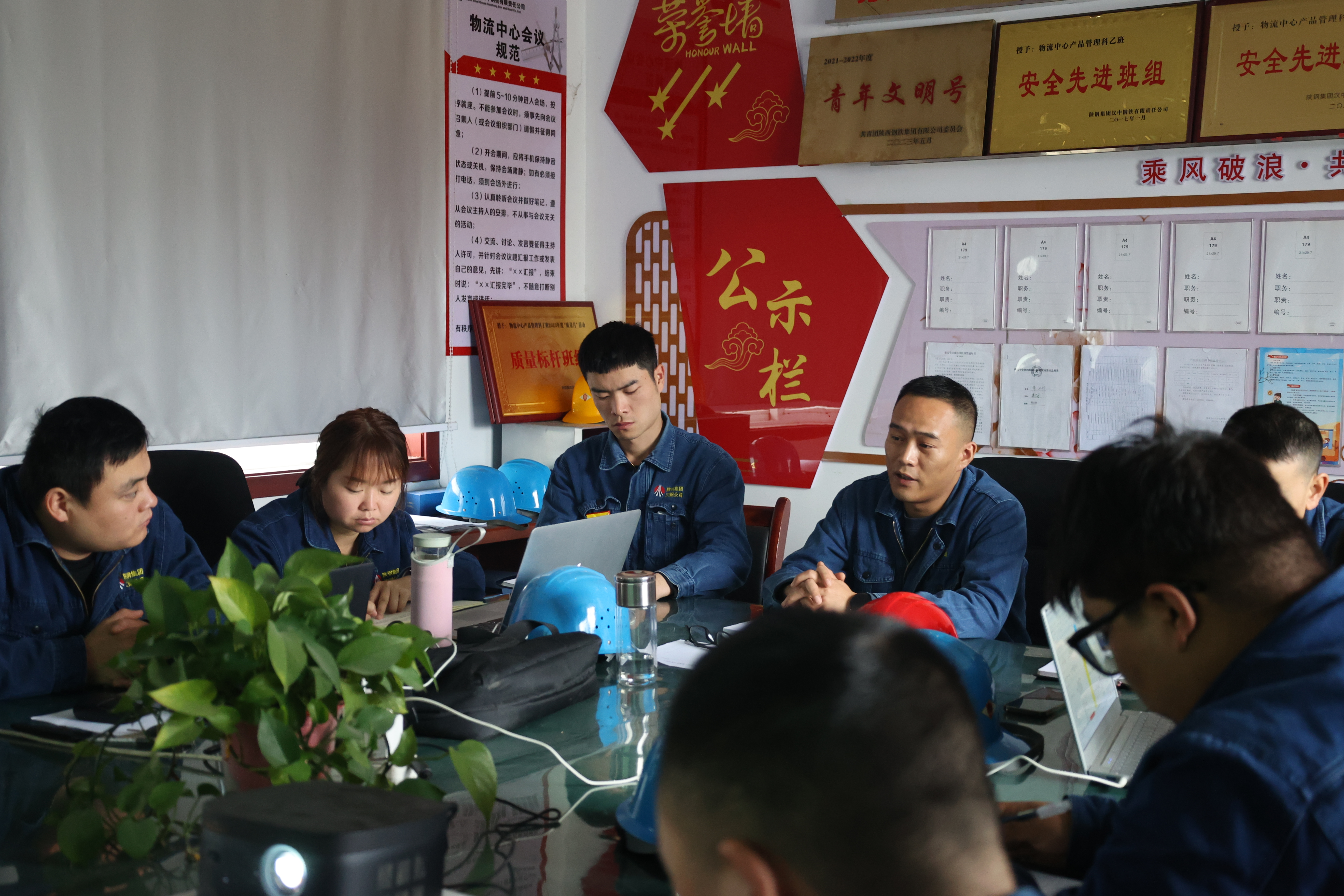 以实战迎接“决战”，他们都有哪些“范”