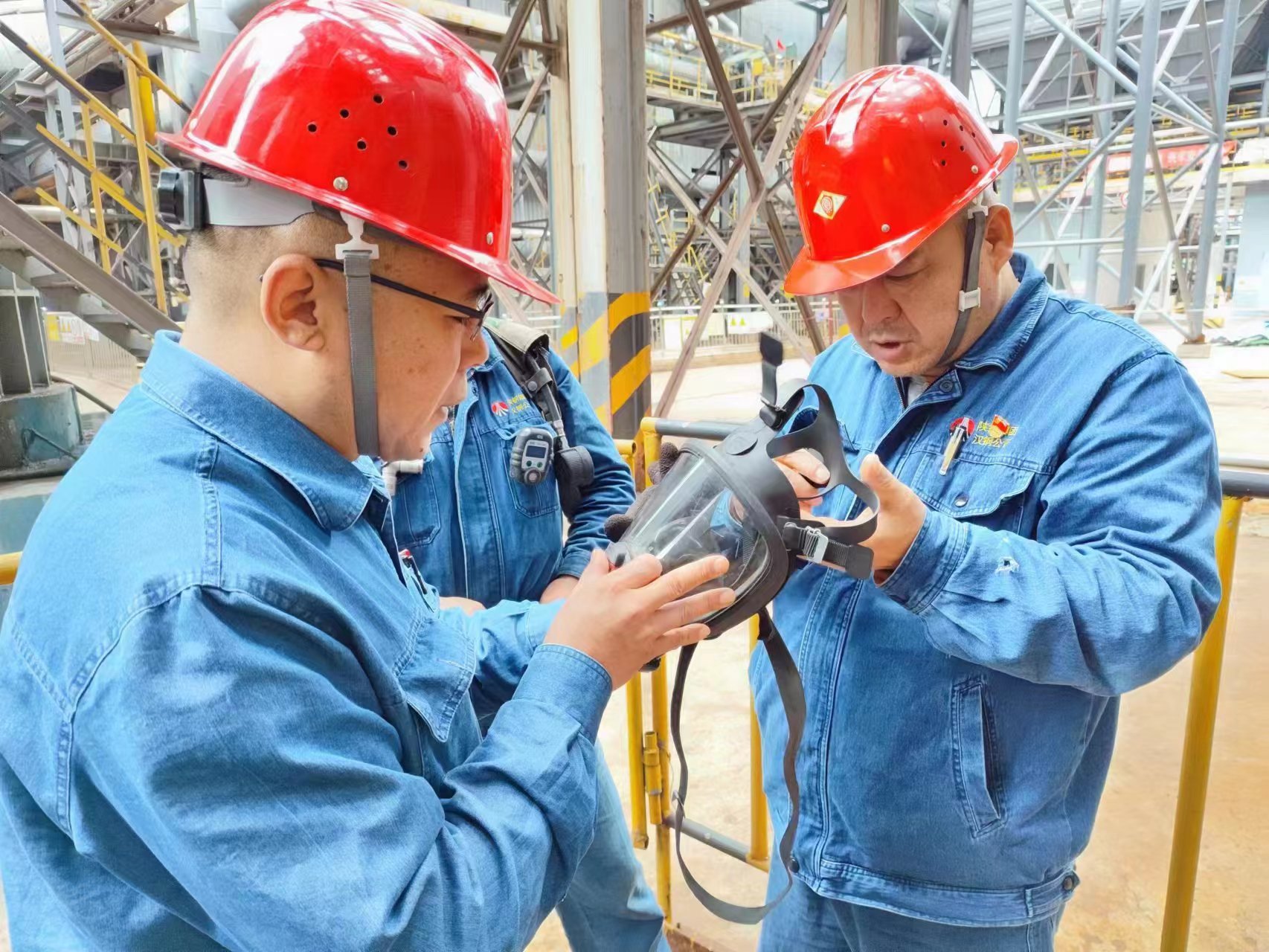 多点发力不松劲,筑牢冬季安全生产防线 多点发力不松劲,筑牢冬季安全生产防线