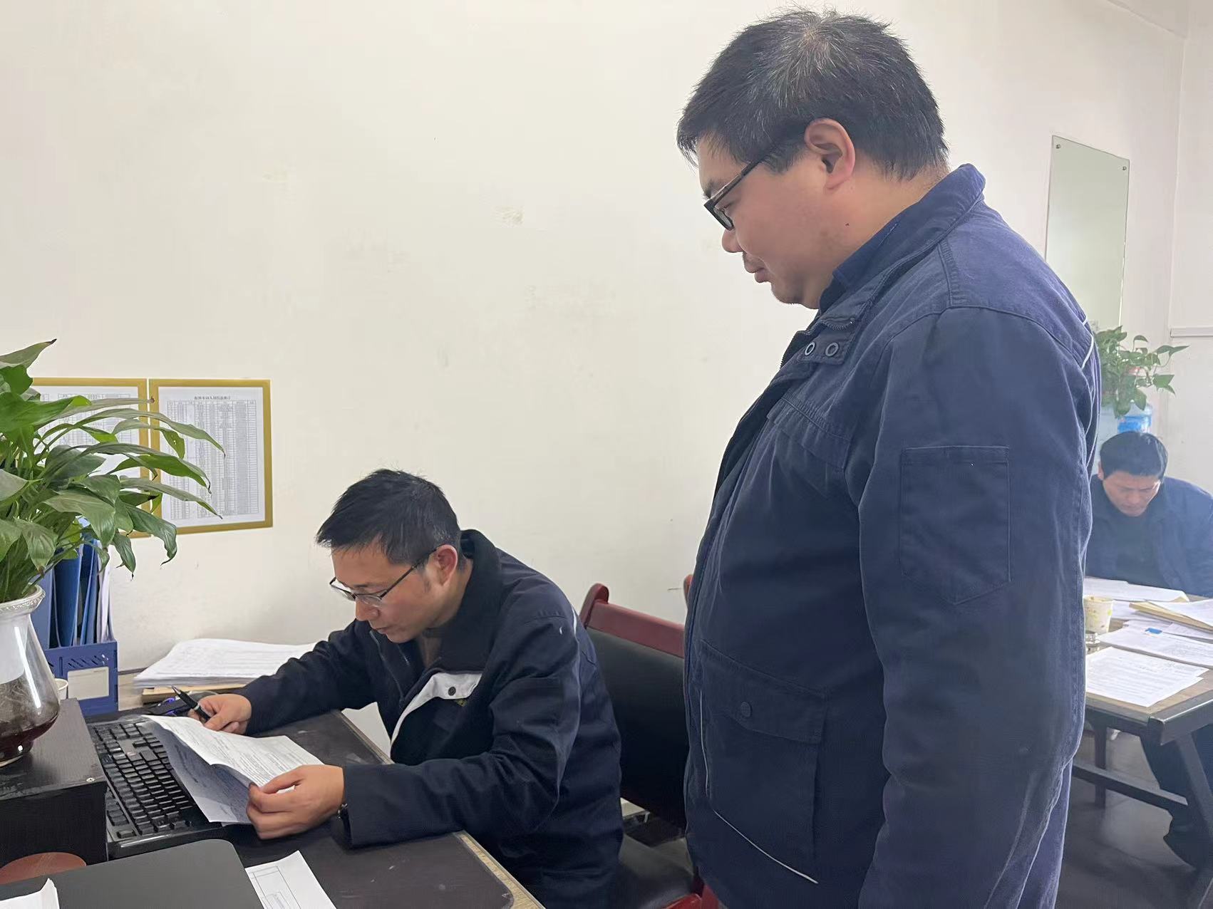 抓好“关键小事”成就“暖心大事”