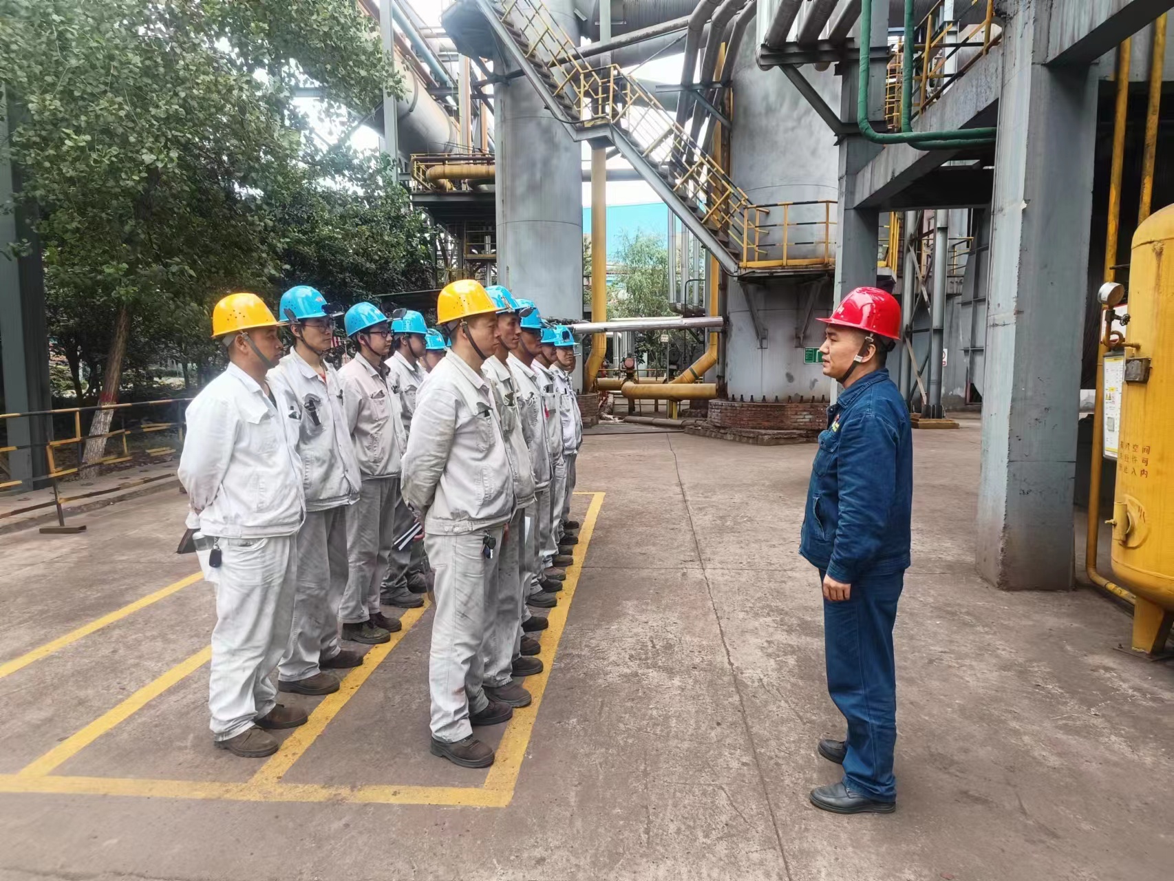 以“寒”为令 打好冬季安全“主动仗” 以“寒”为令 打好冬季安全“主动仗”