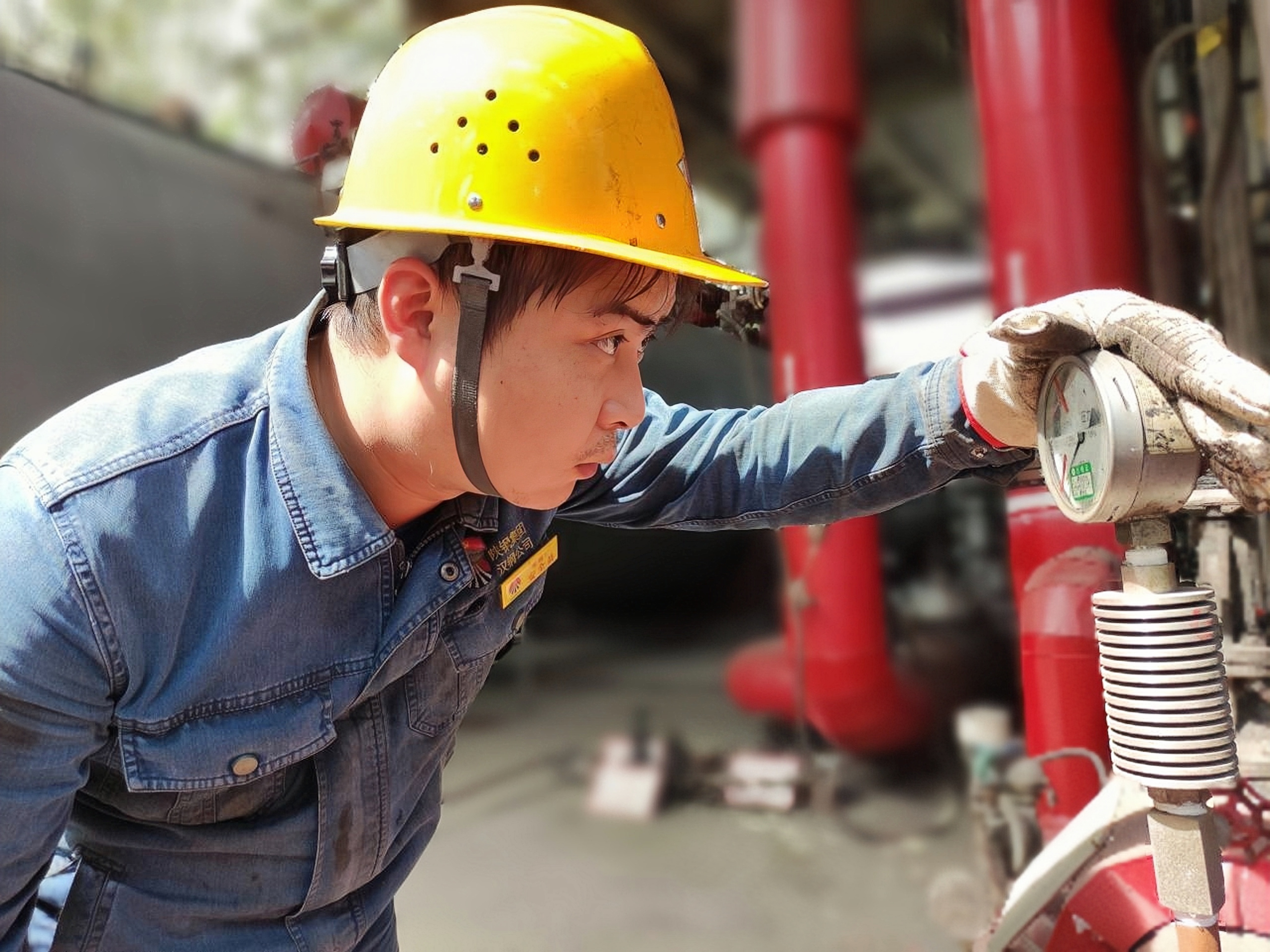 昼与夜的坚守，带你走进炼钢十二时辰