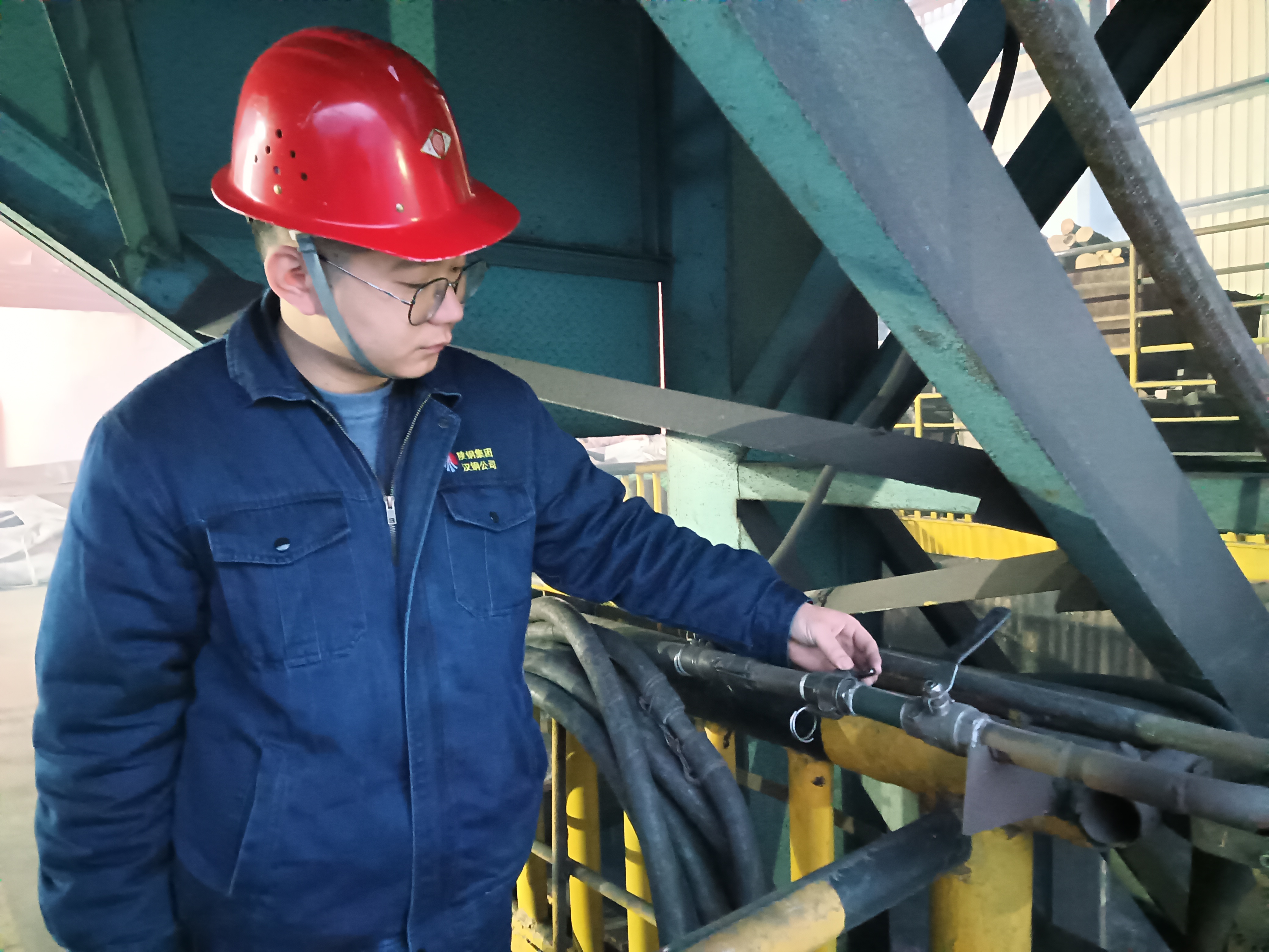 铁水炼就火红青春----记陕钢集团第二届“班组管理创新实践成果发布会”一等奖获得者孙晨晨