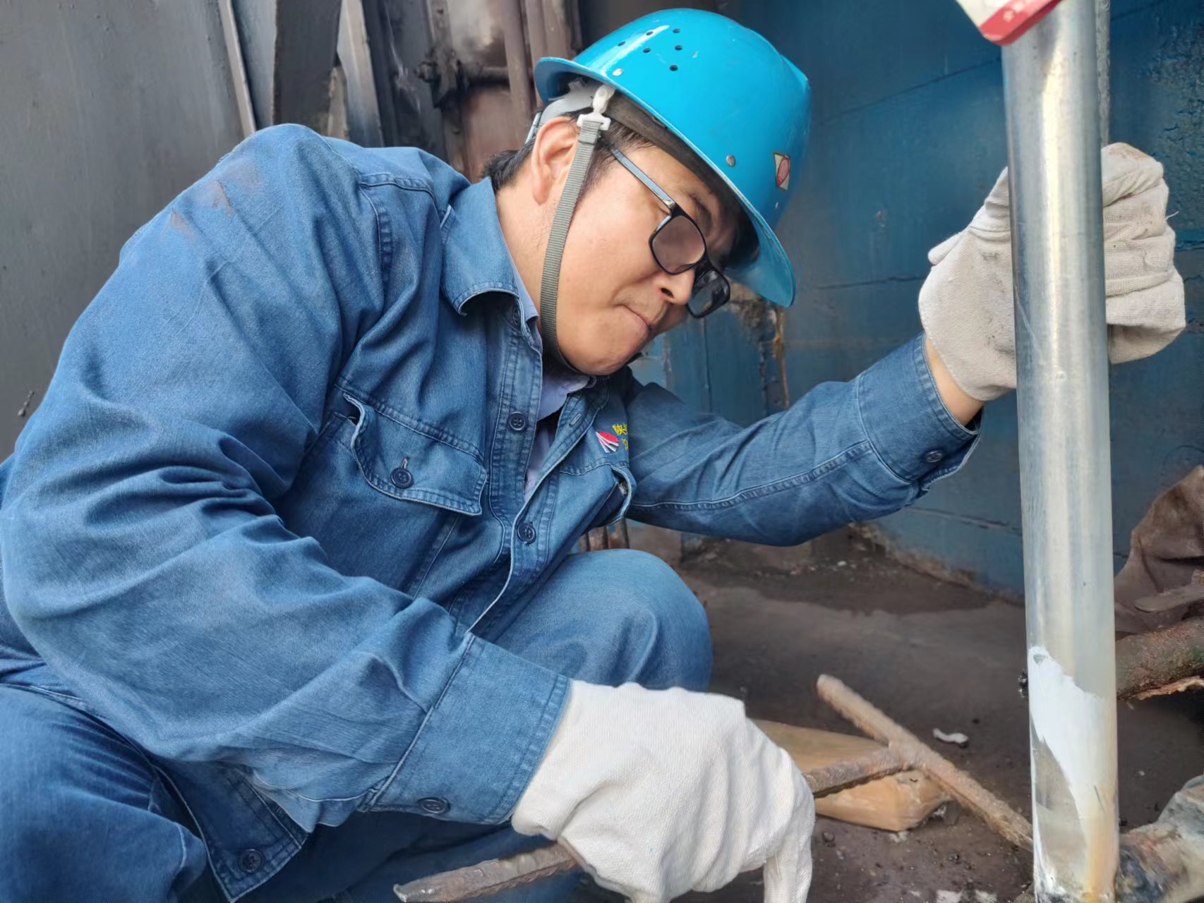 “设备管家”闫海锋