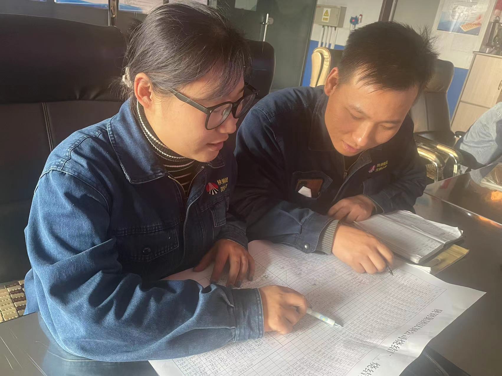 披上暖阳!你是冬天最美的风景 披上暖阳!你是冬天最美的风景