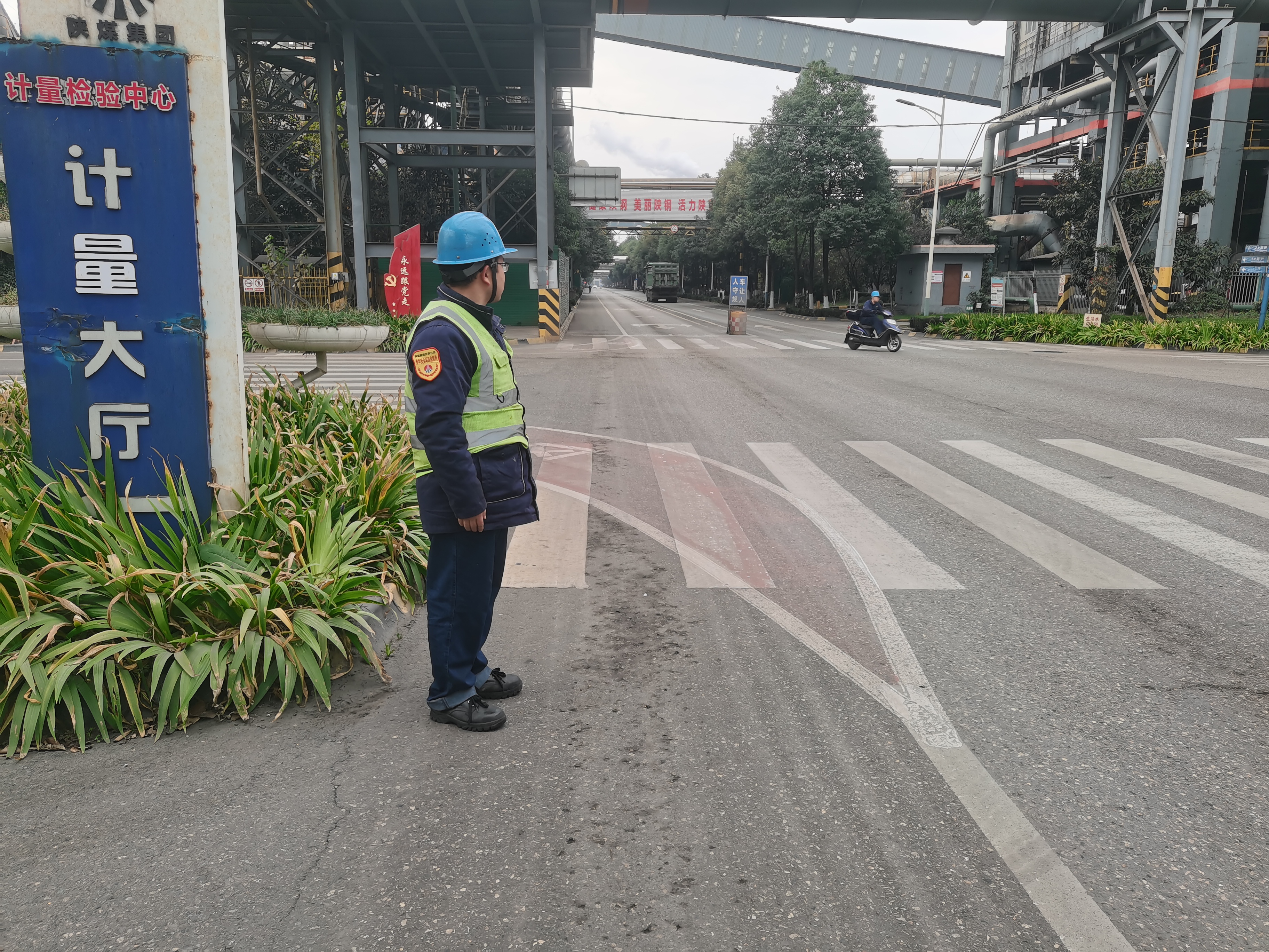 绷紧交通“安全弦”， 敲响警示教育“长鸣钟”