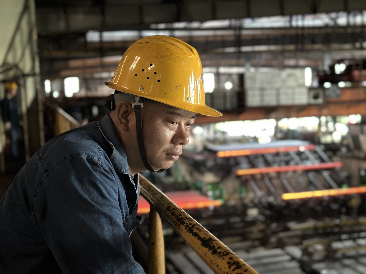 她、他、他们 是汉钢的“高空舞者” 她、他、他们 是汉钢的“高空舞者”