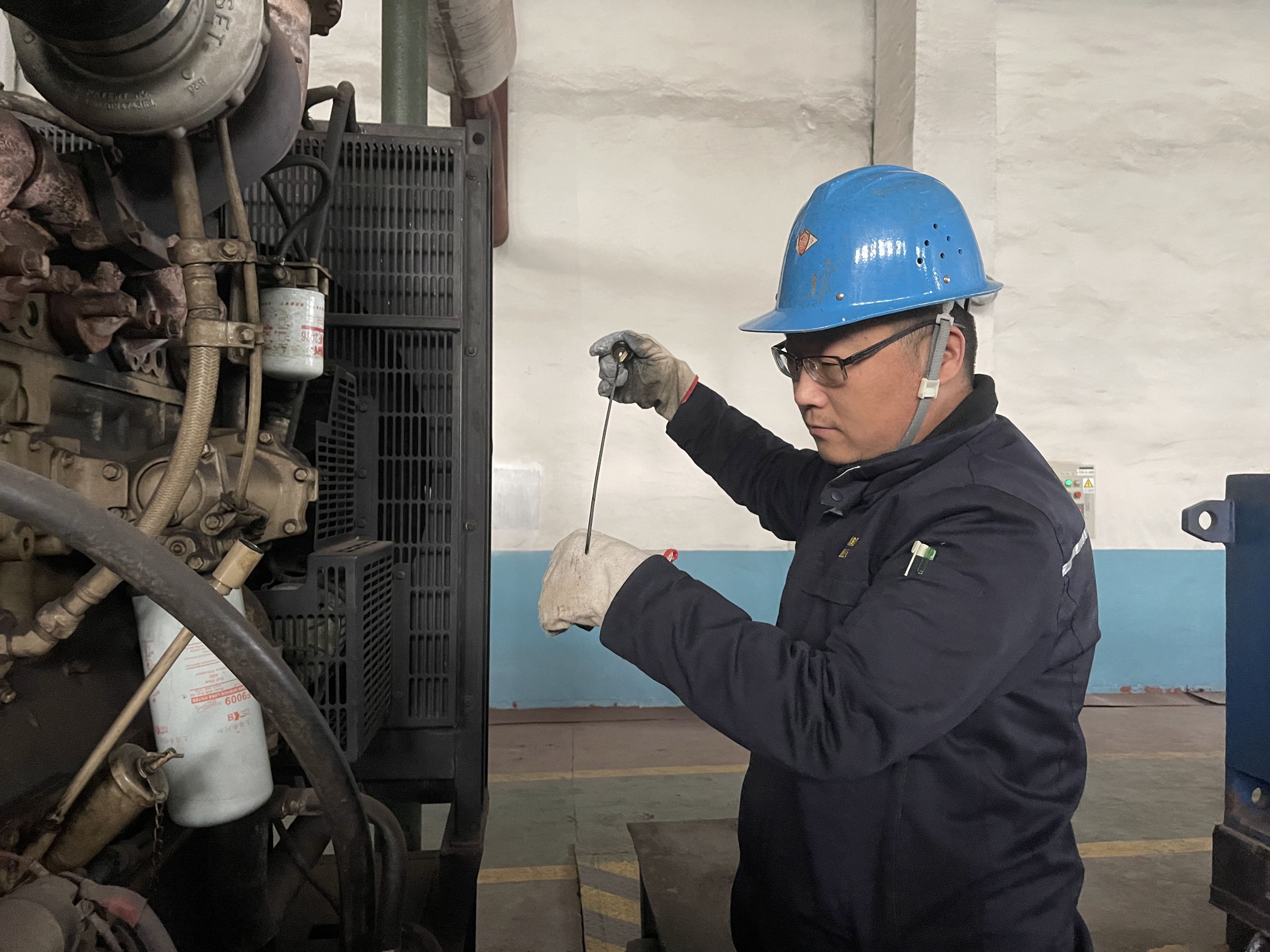 用“平凡微光”绽放耀眼光芒 用“平凡微光”绽放耀眼光芒