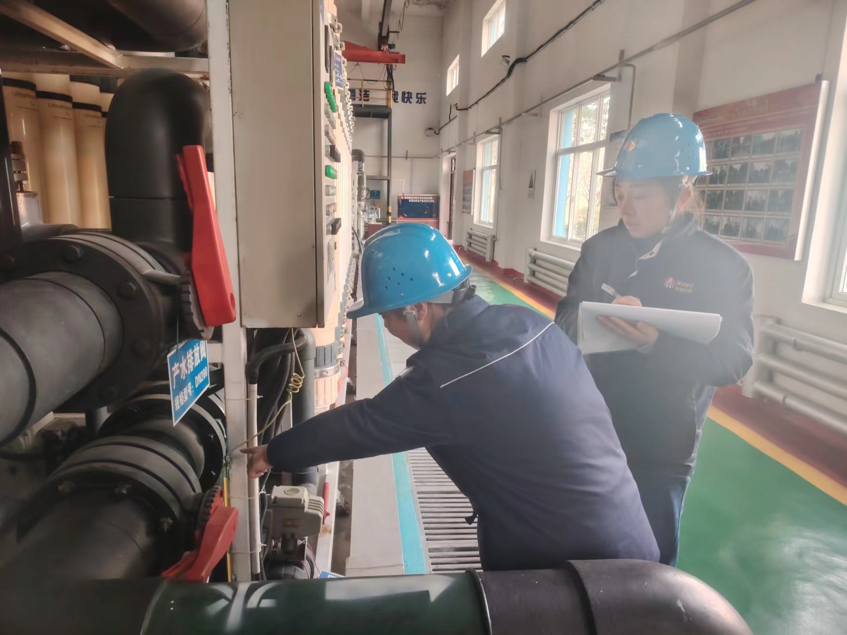 拧紧作风“发条” 吹响起航“号角”