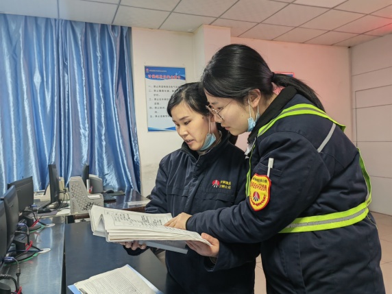 在安全路上 秀出“青年范儿” 在安全路上 秀出“青年范儿”