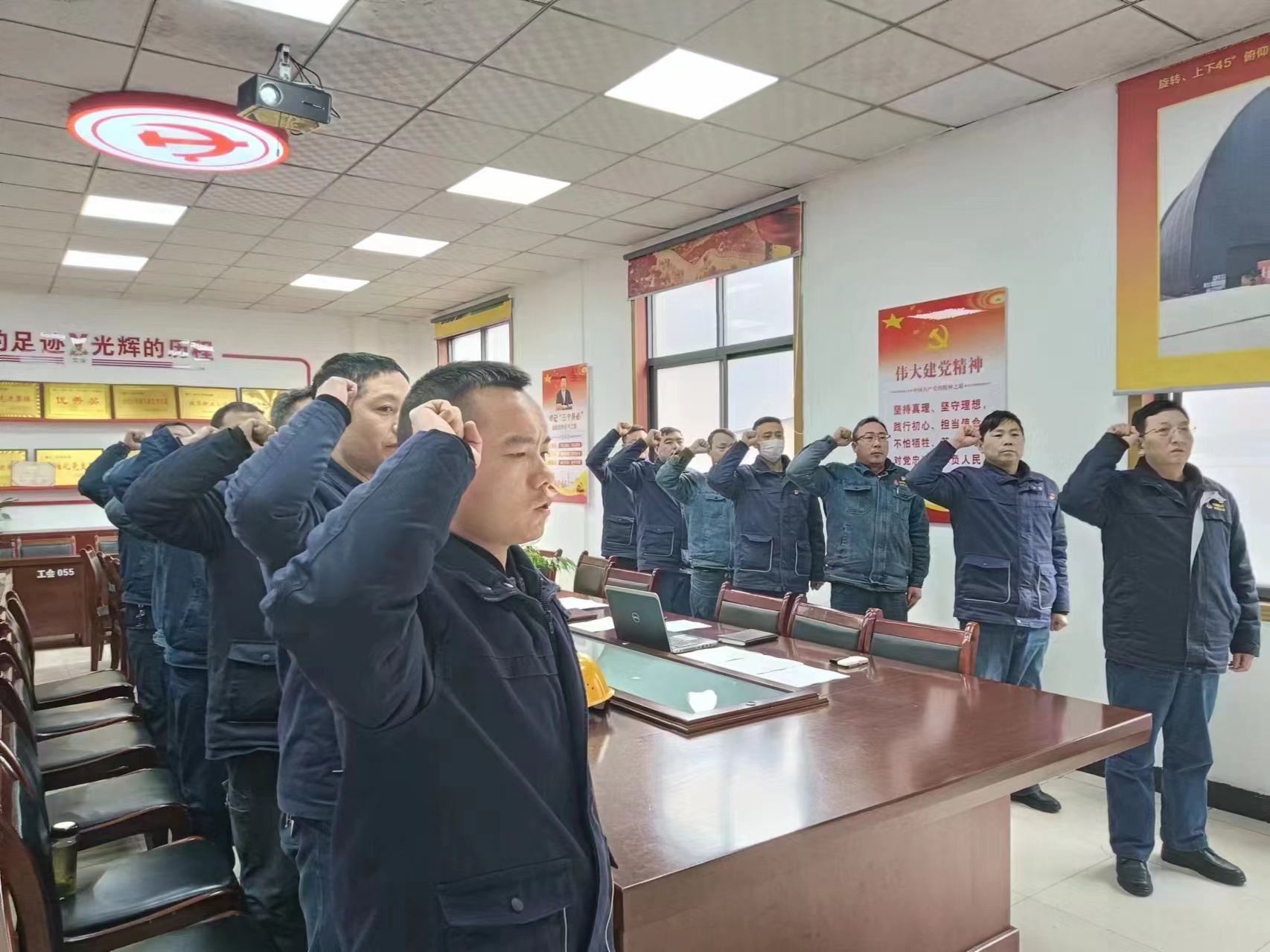 党建引领促安全 排查隐患争先锋