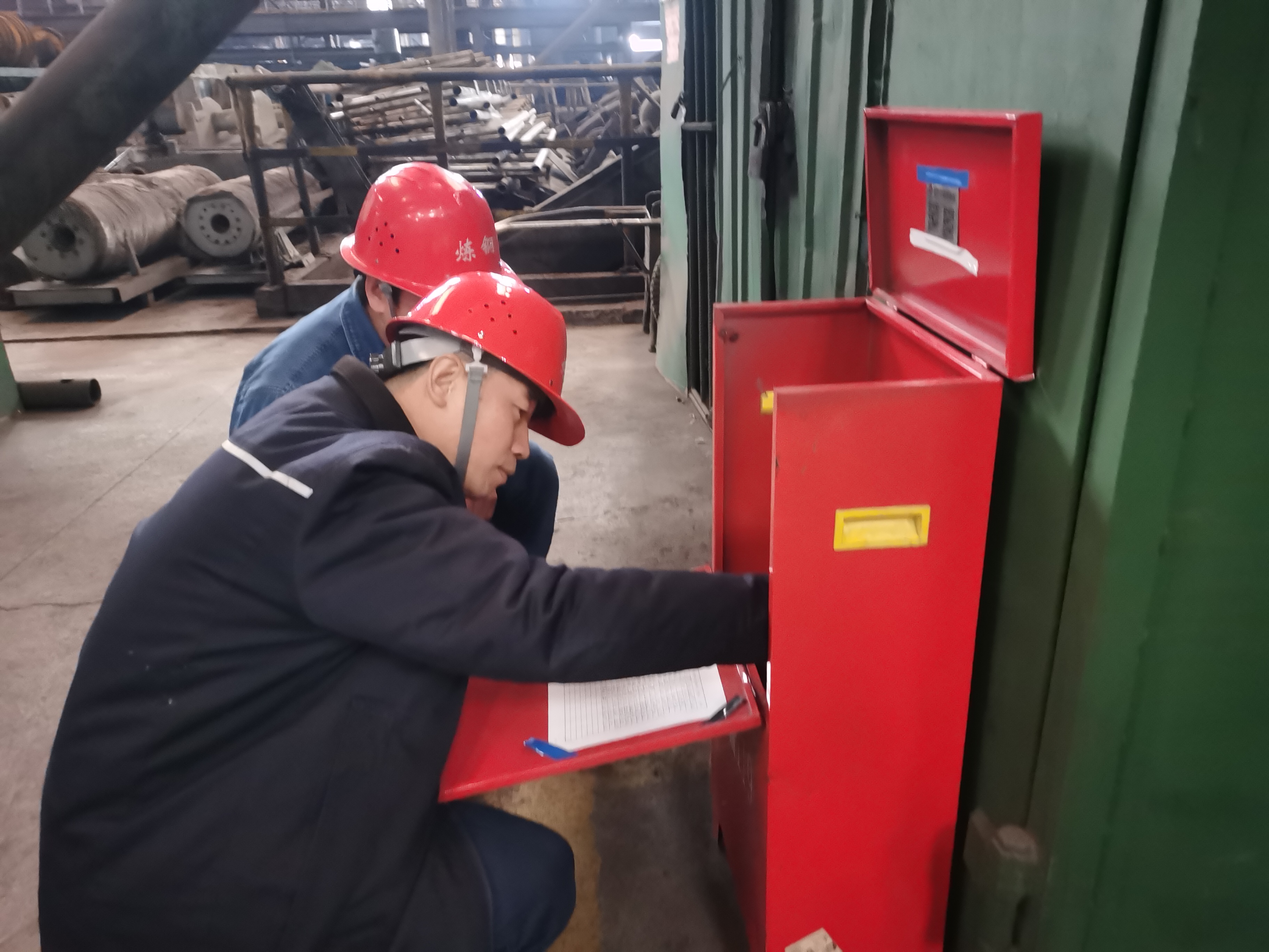 以奋斗起笔，奏响实干“交响曲”