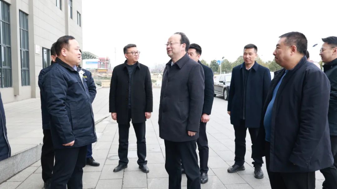 黎建军到公司开展春节走访慰问活动 黎建军到公司开展春节走访慰问活动