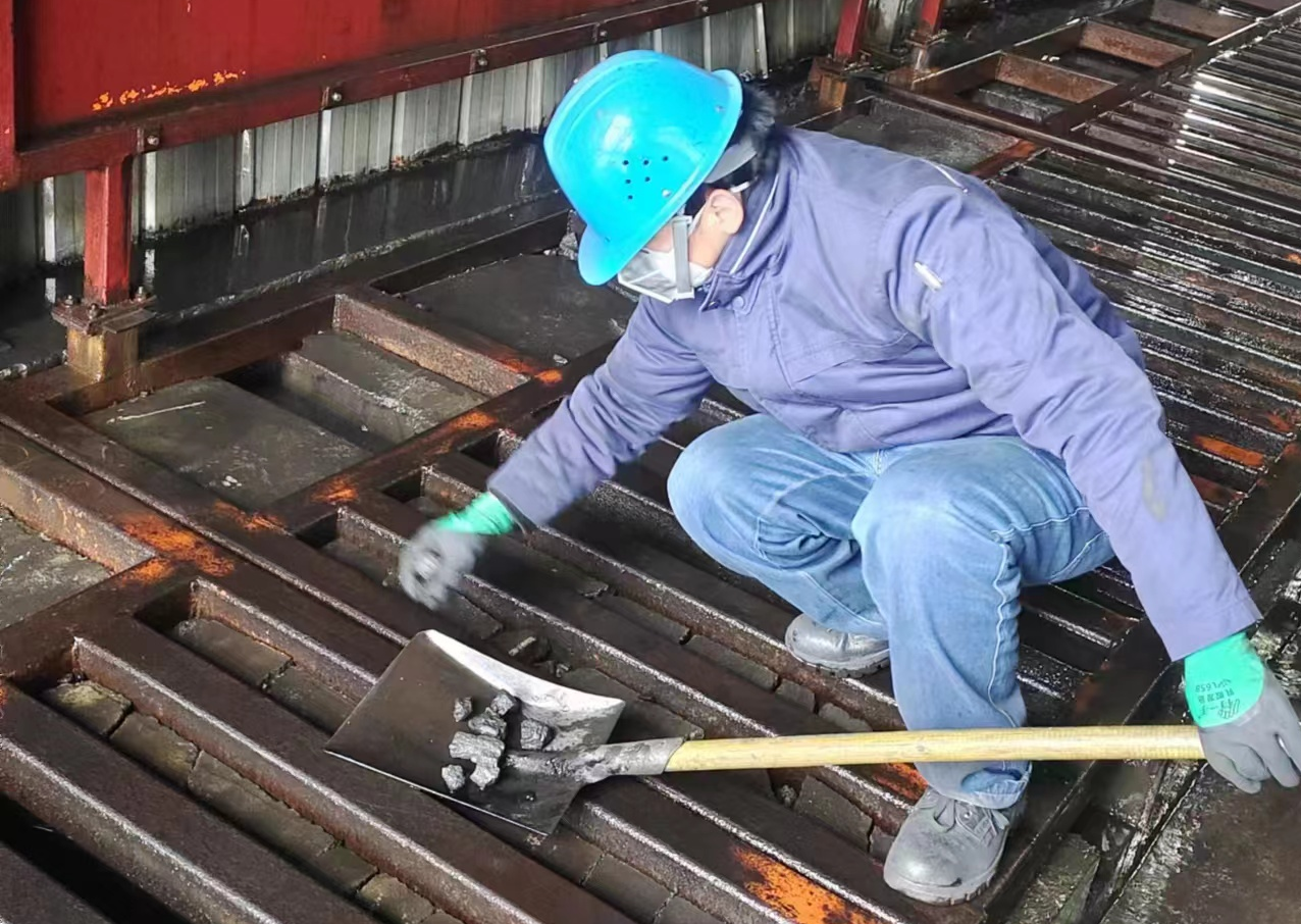 “靓”起来，物流中心新年换“新衣”