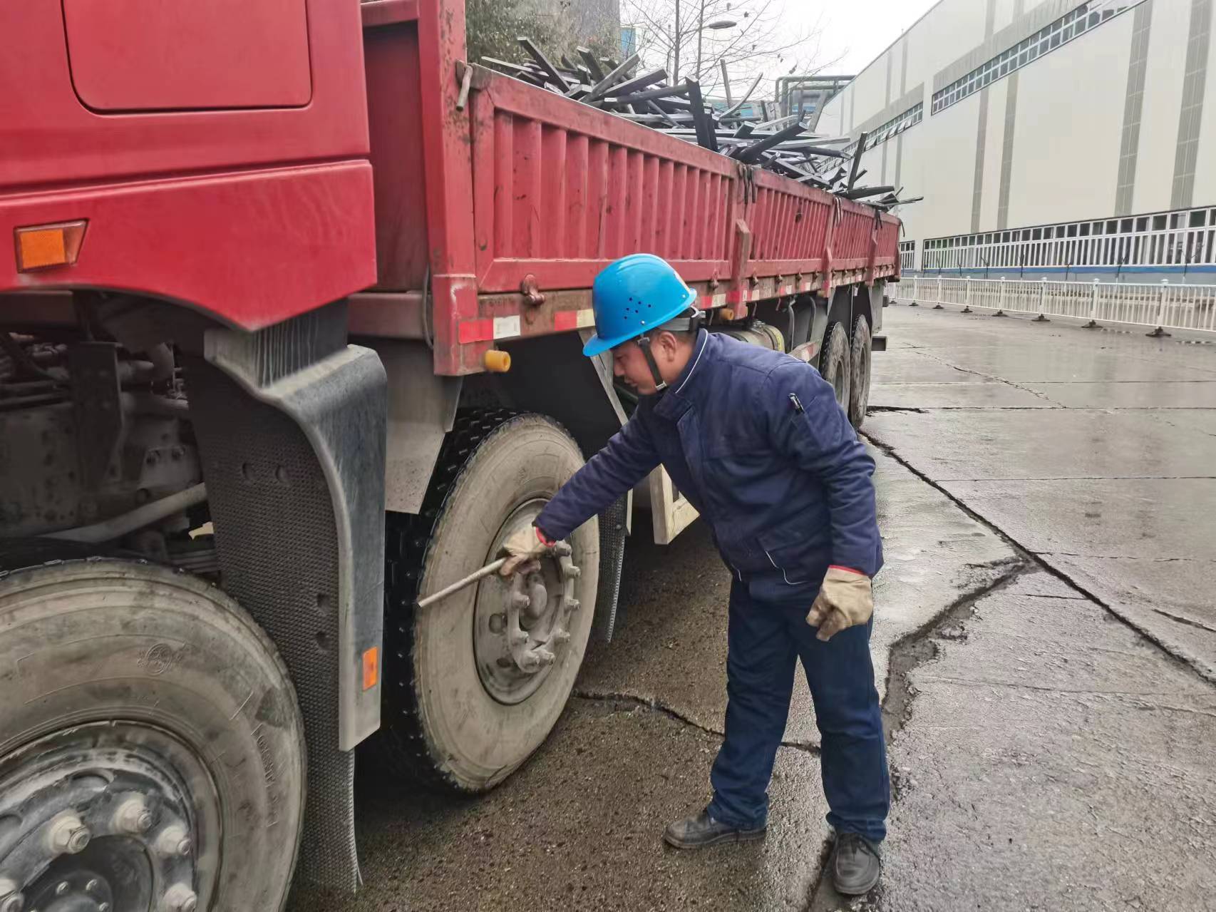 用青春书写初心的模样 用青春书写初心的模样