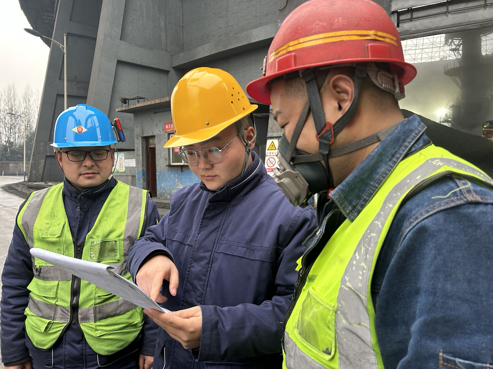 钢城里的“手”护者 钢城里的“手”护者