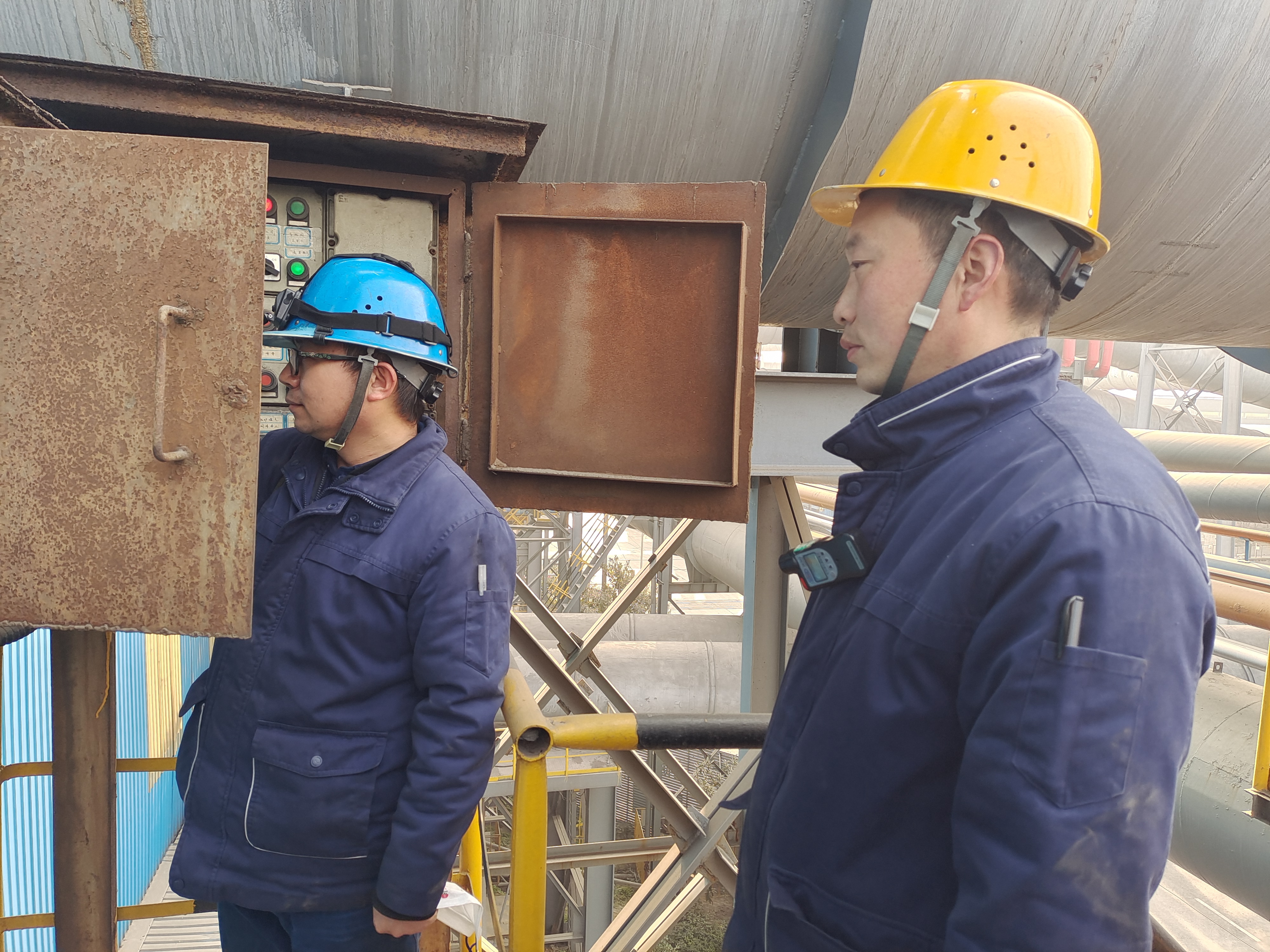 星火成炬，温暖定格 致敬每一道“平凡微光”