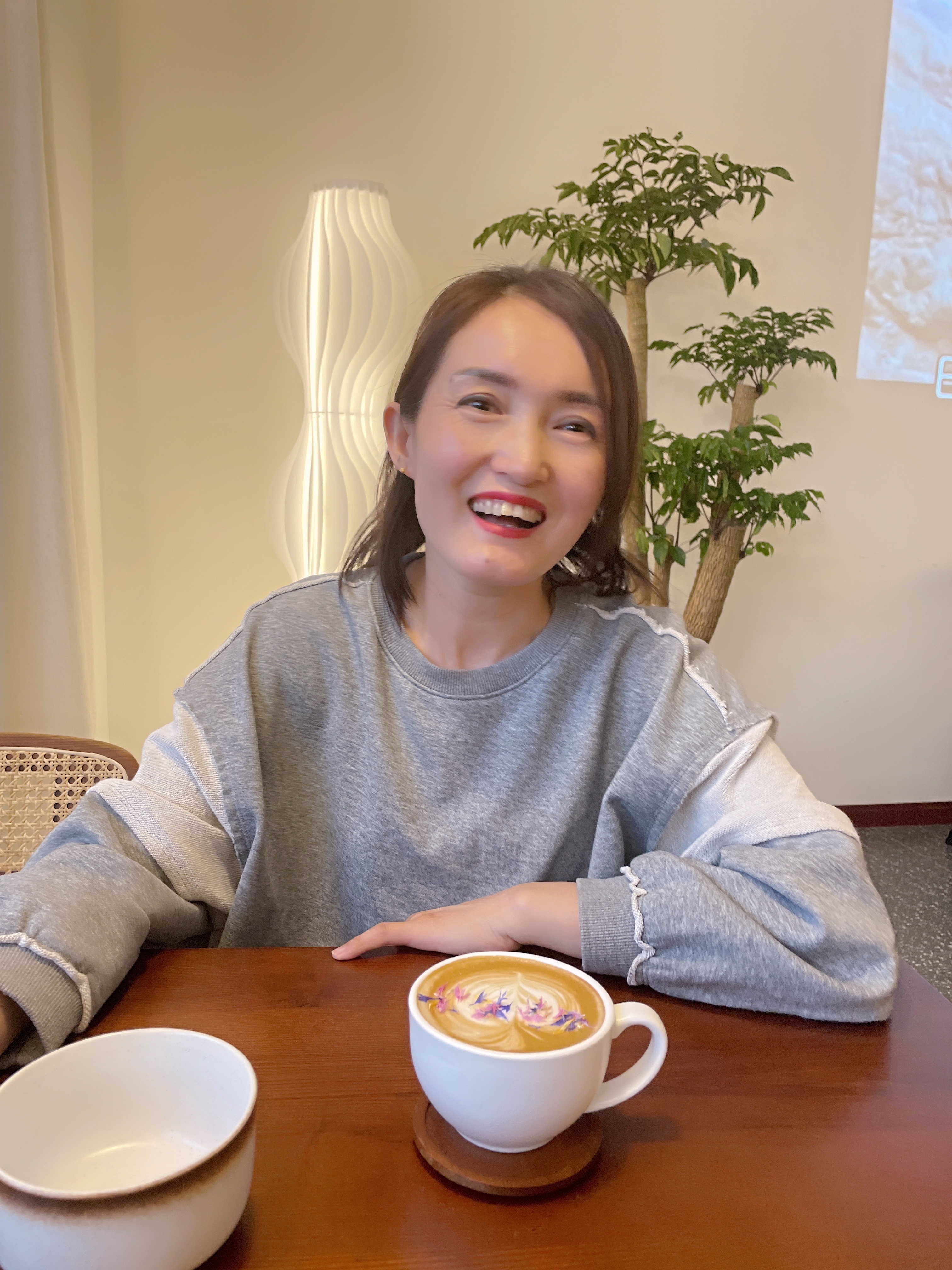 三月“钢花”别样美 三月“钢花”别样美