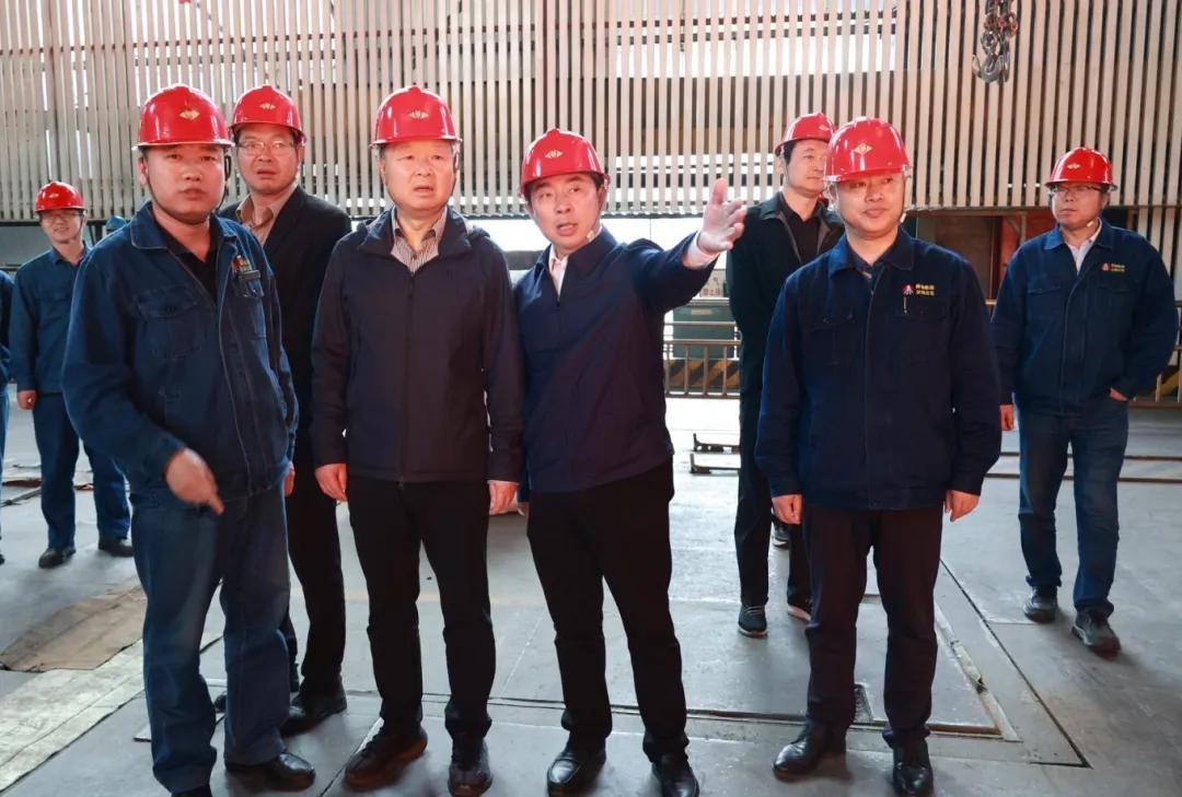 中国铁路文工团党委副书记、总经理毛世民一行到公司参观调研
