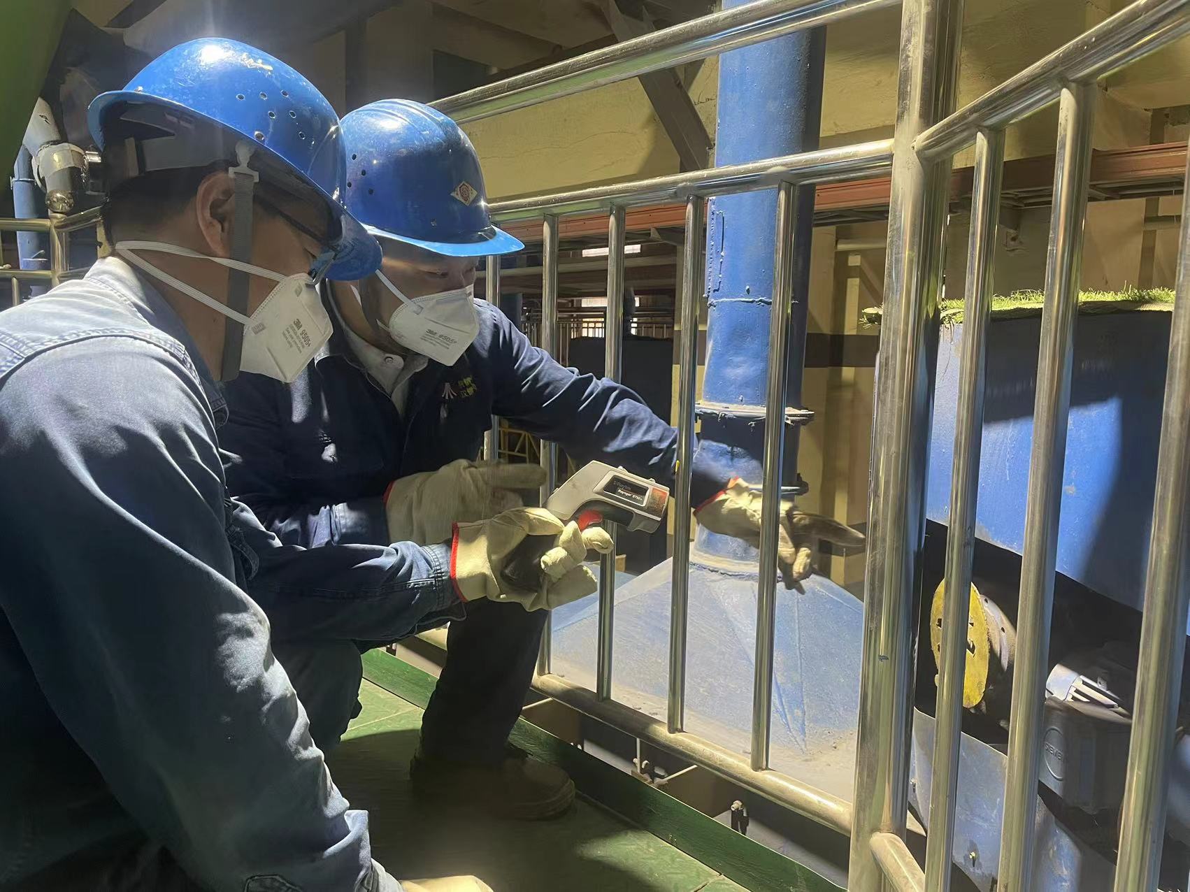 亮剑出击打“硬仗”铺设班组“新赛道”