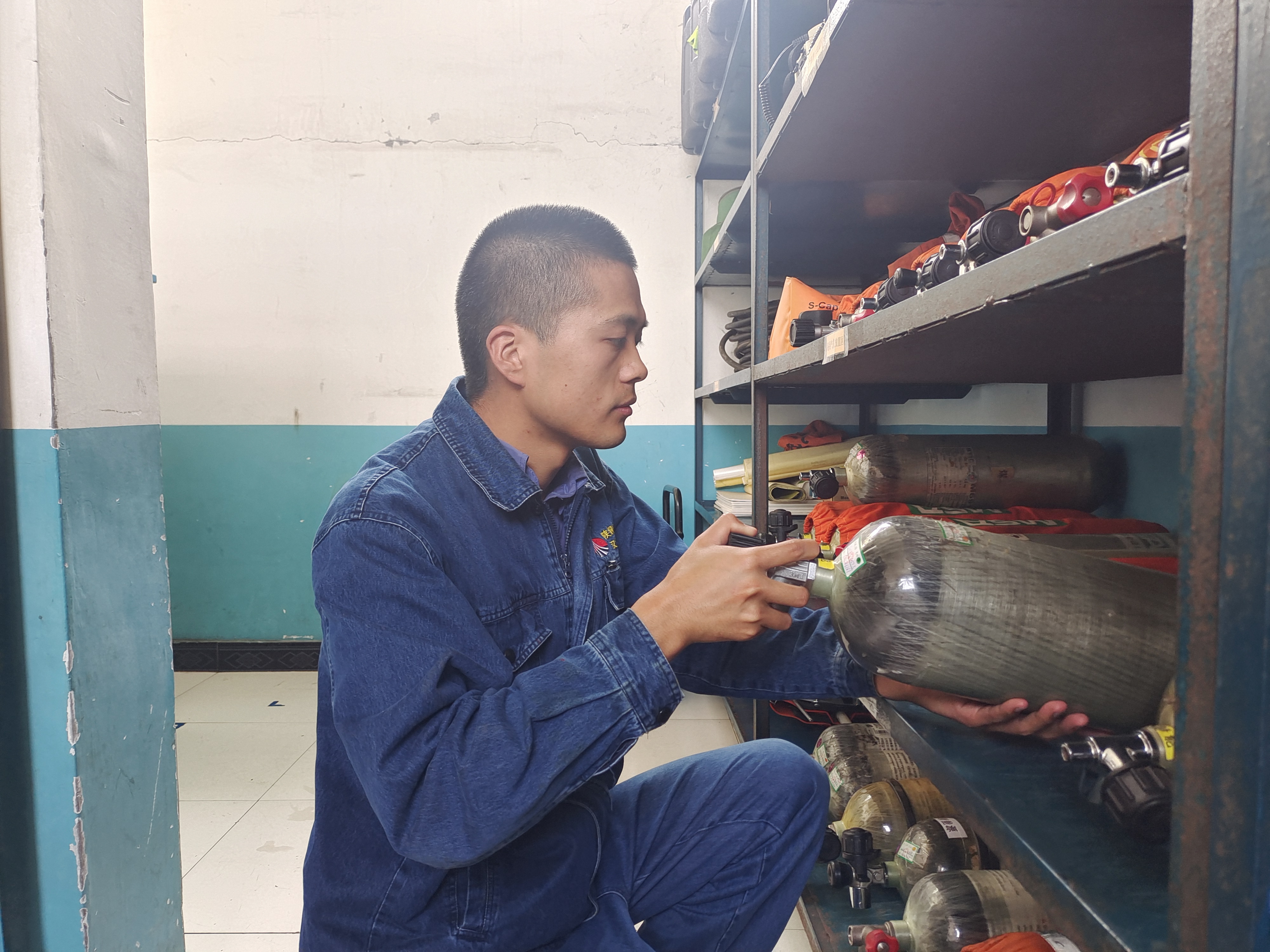 他用青春书写实干与奋进