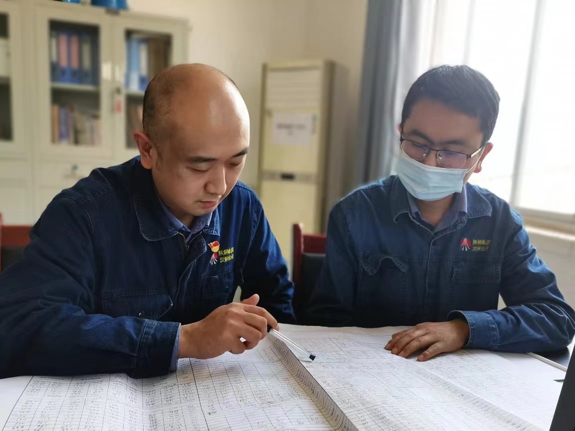 “补钙壮骨”做出党员教育“招牌菜”