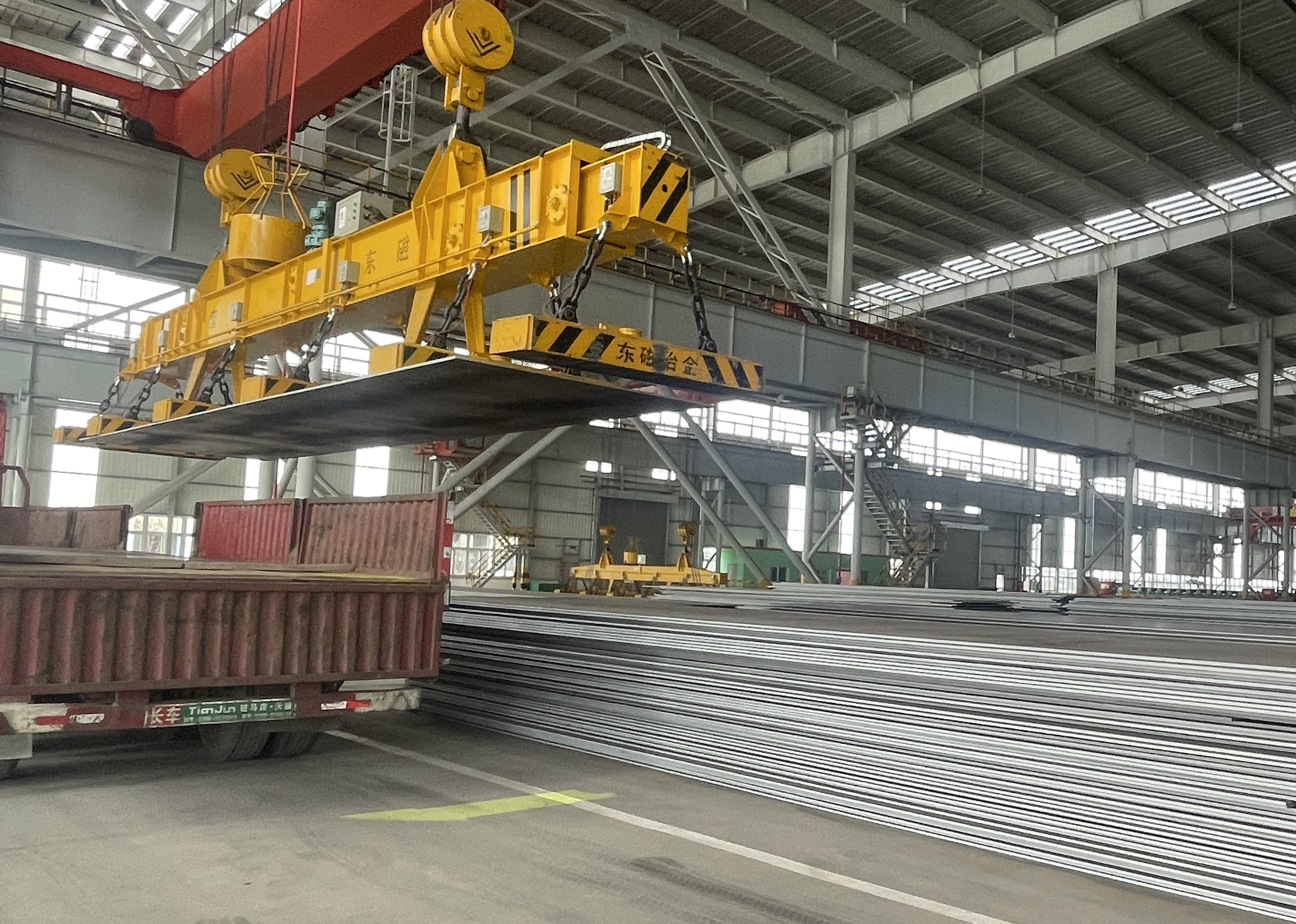 发运量创新高峰再突破——速度与质量的“双向奔赴” 发运量创新高峰再突破——速度与质量的“双向奔赴”