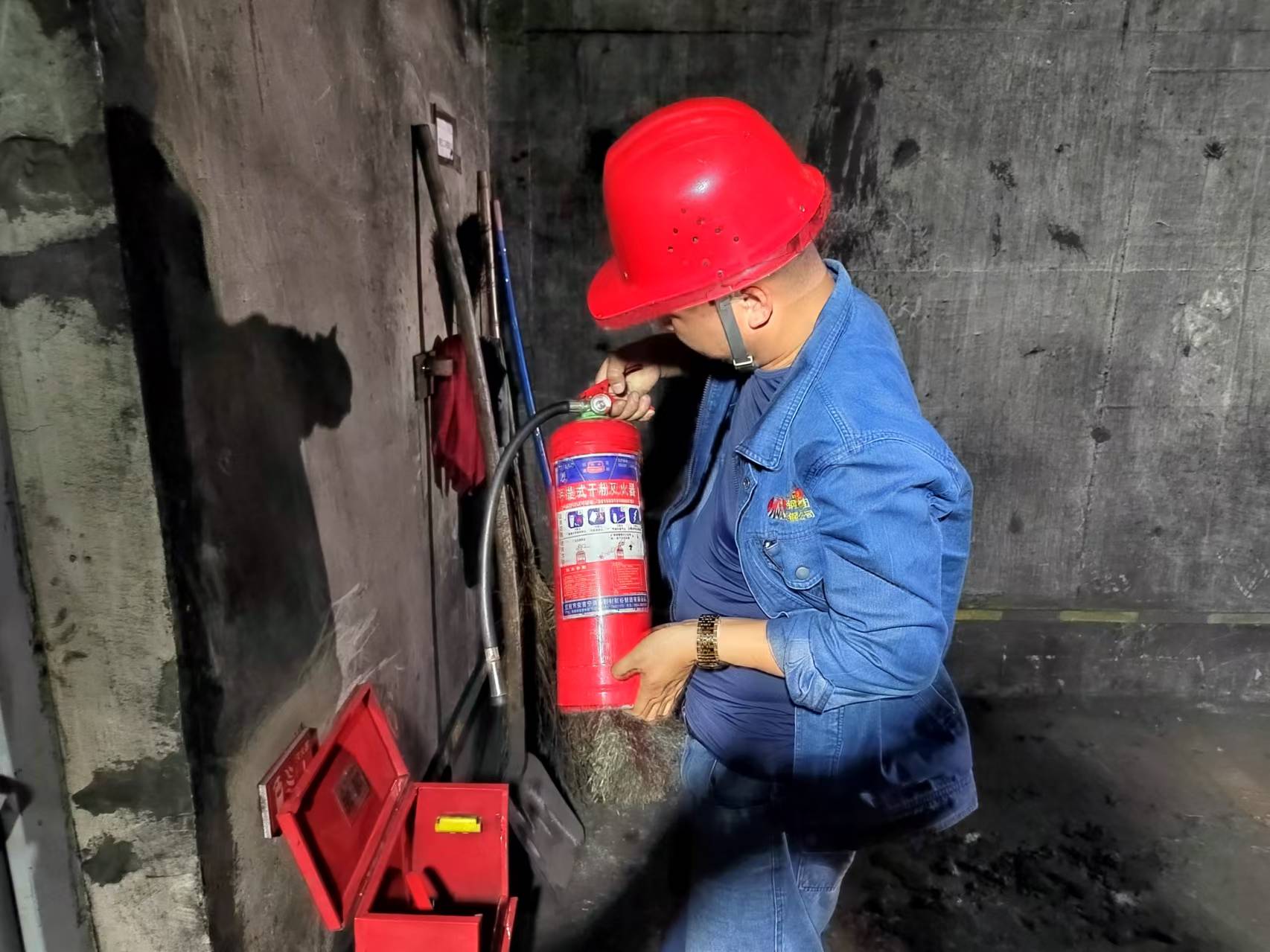 “粮草先行”，物流中心做足度夏“准备课”