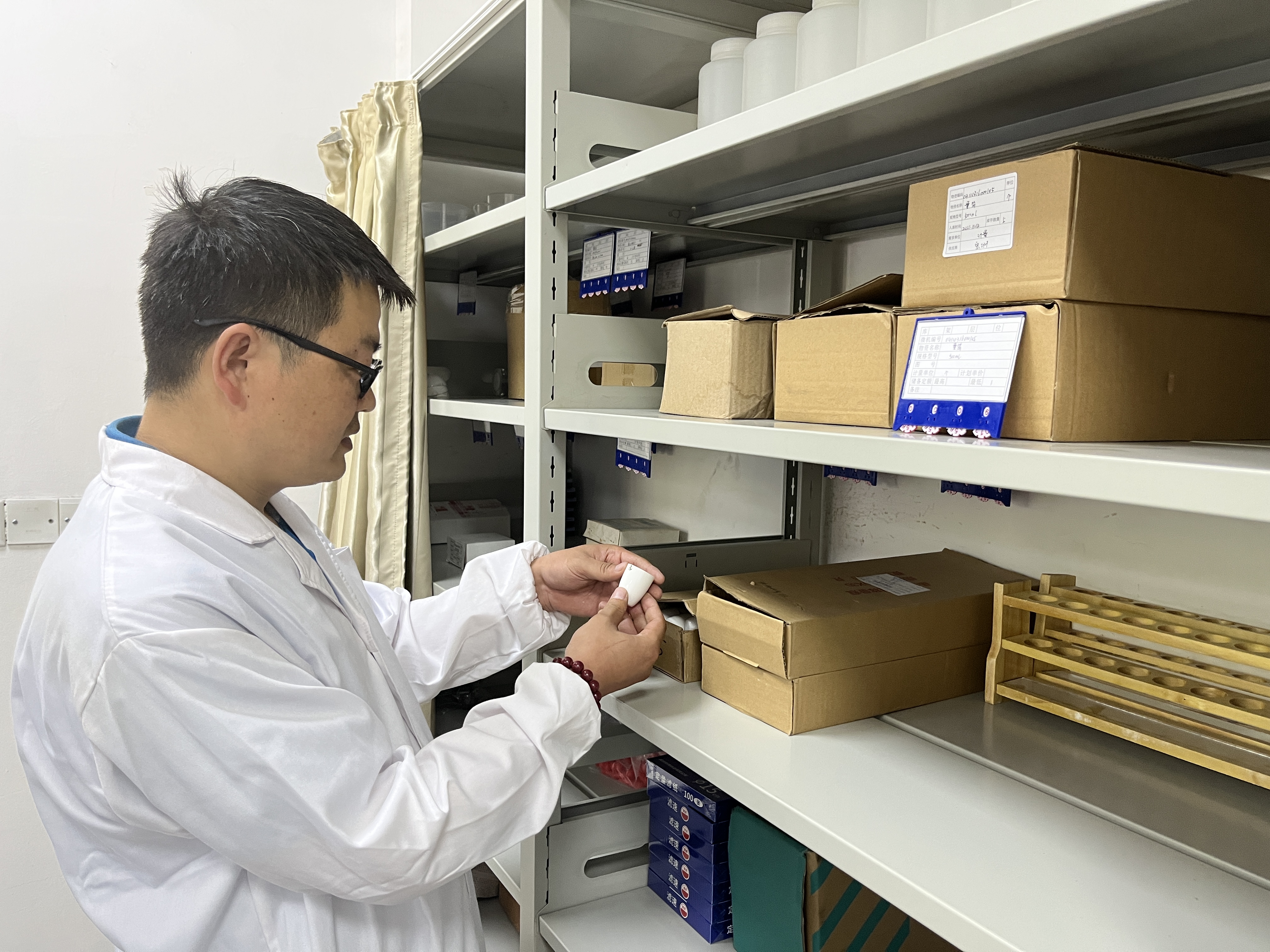 全员比赶超 节能降耗出实招