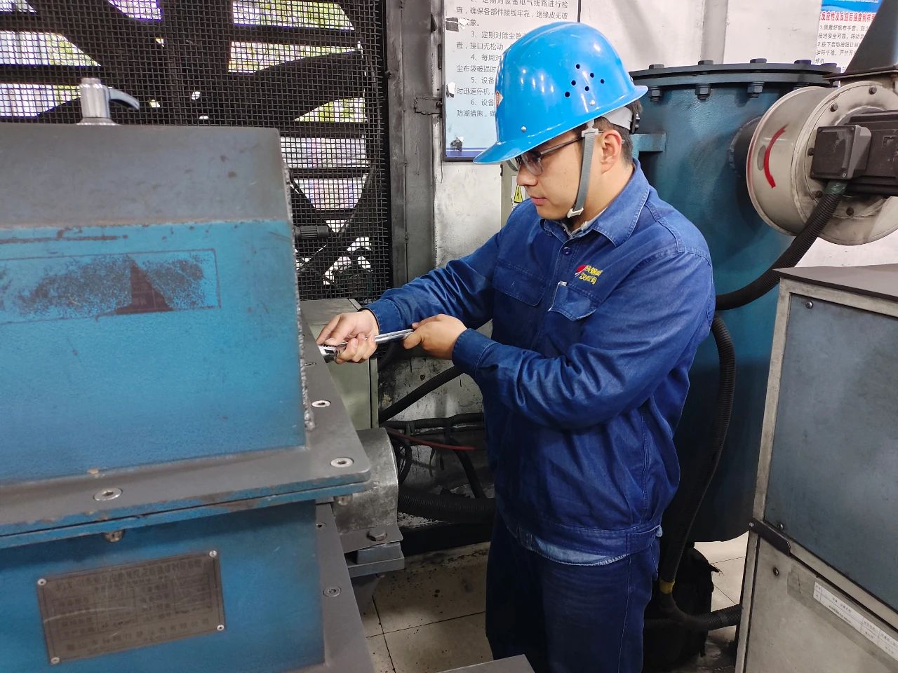 人人争当“多面手”,降本增效“动”起来 人人争当“多面手”,降本增效“动”起来