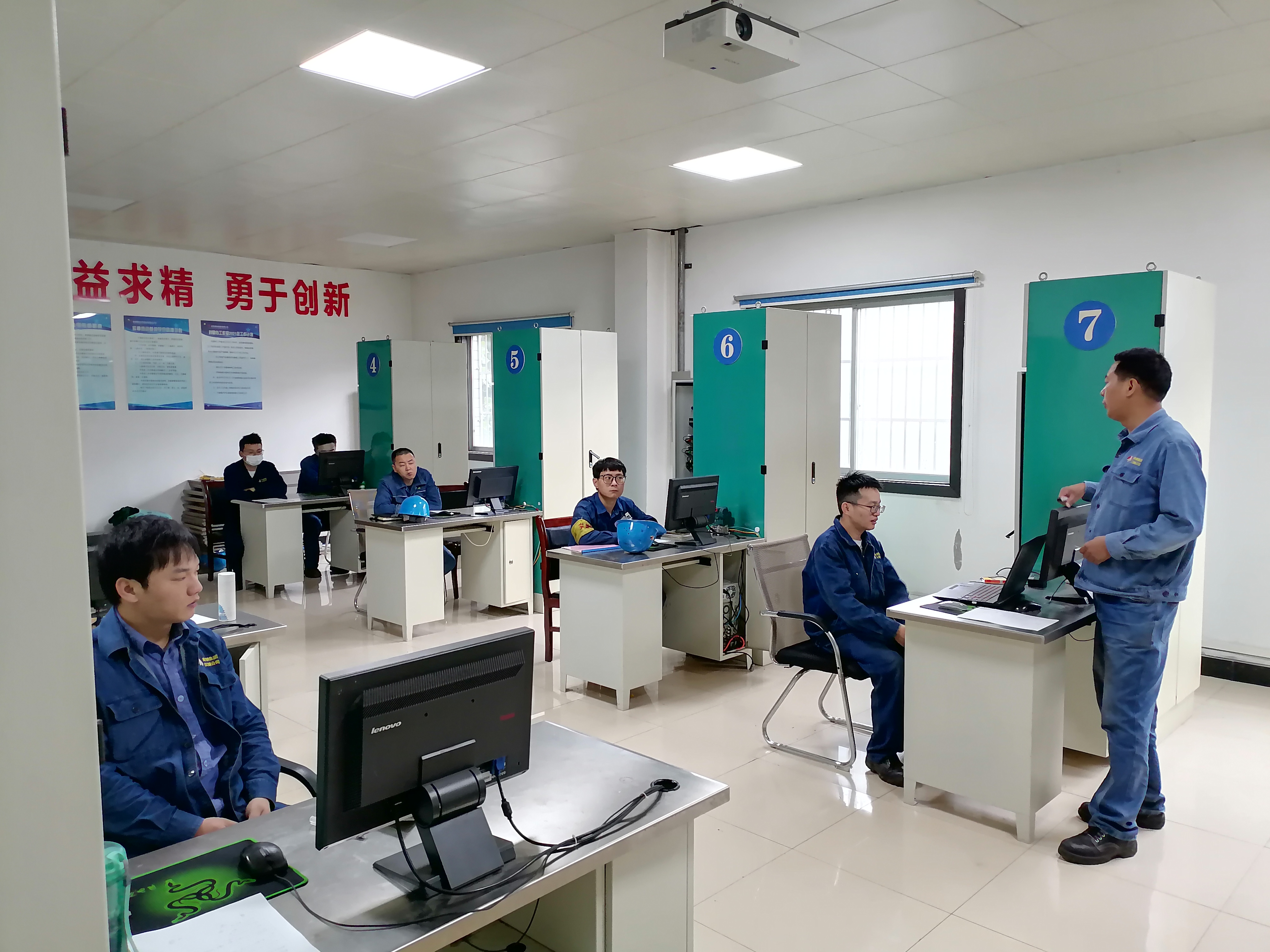 “三举措”，深推精益设备管理