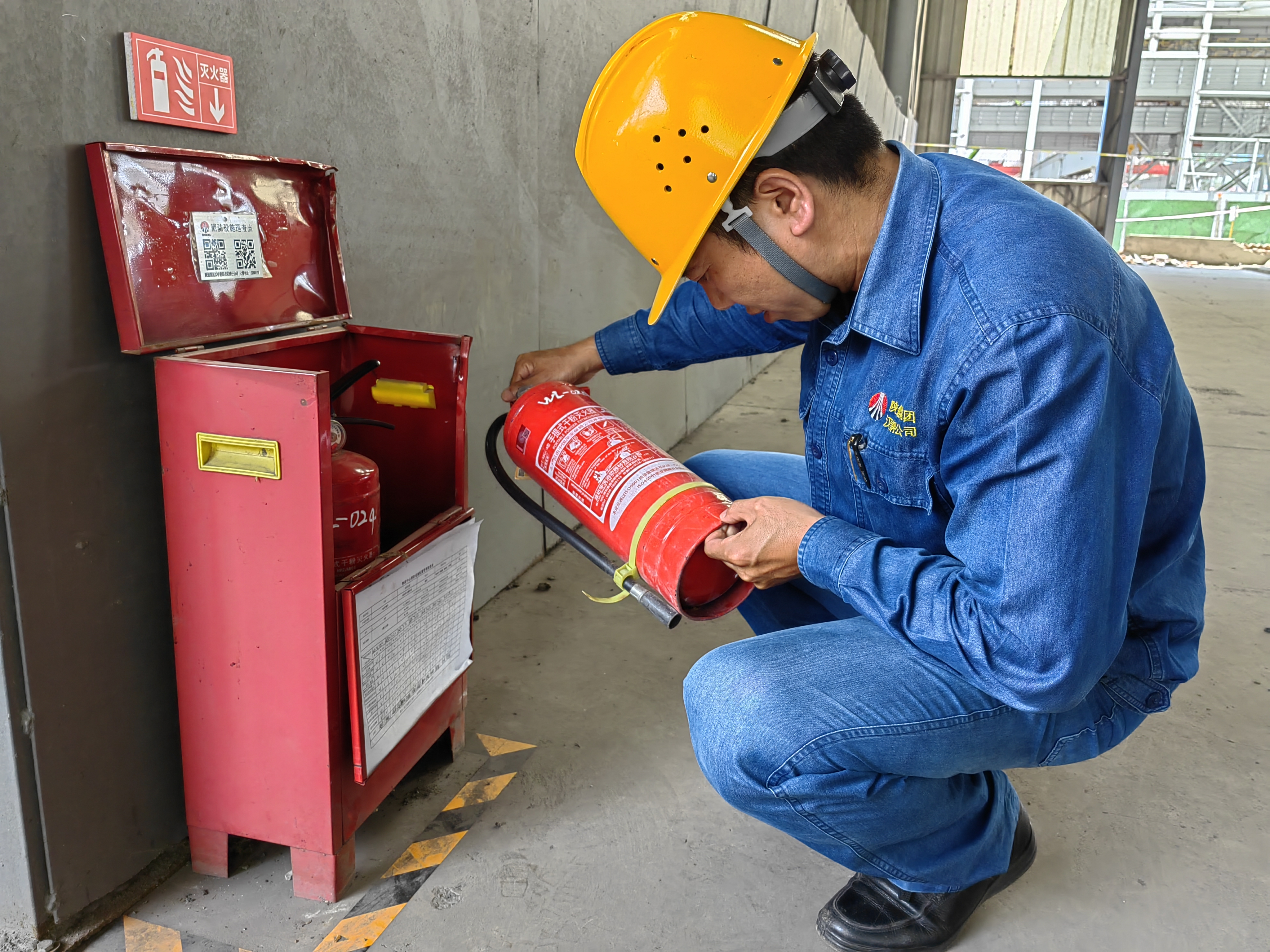 退伍不褪色 一抹深蓝践初心 退伍不褪色 一抹深蓝践初心