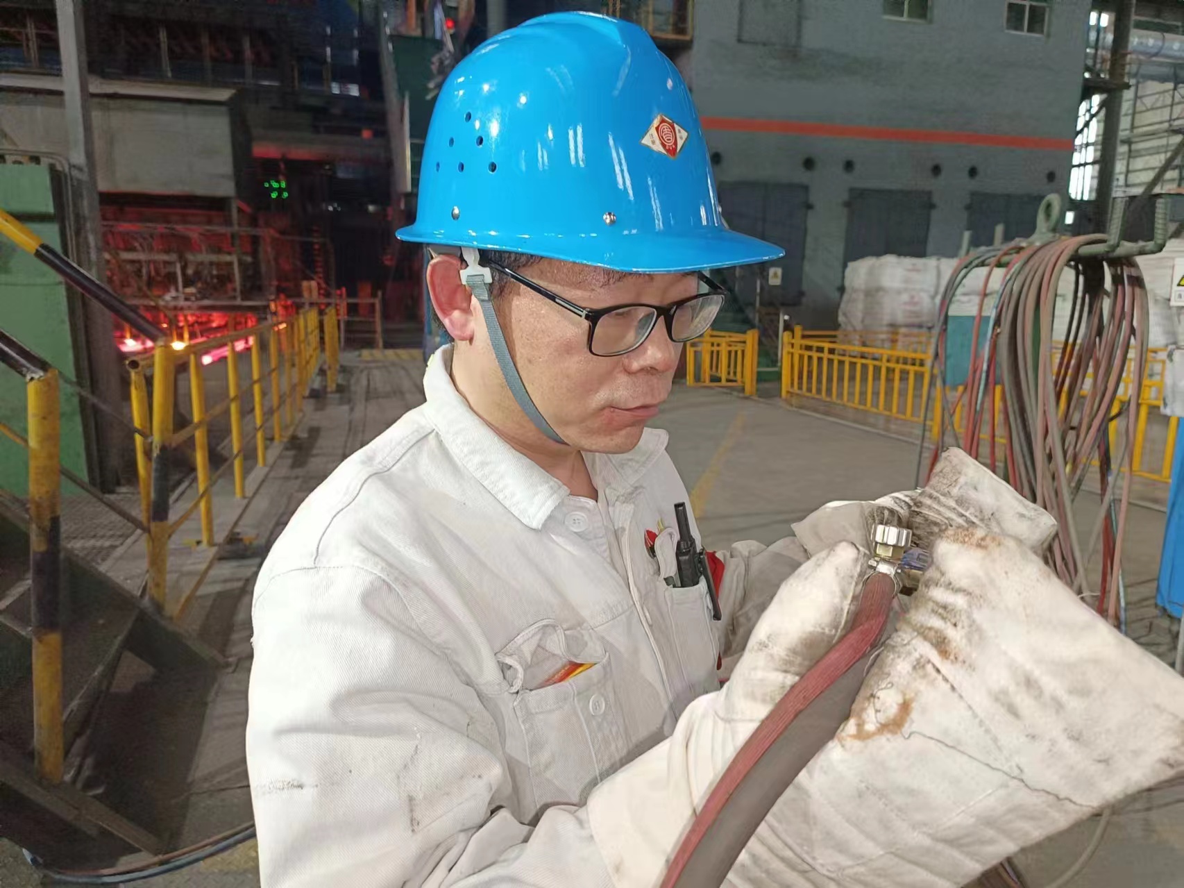 看,钢铁人的专属“标签” 看,钢铁人的专属“标签”