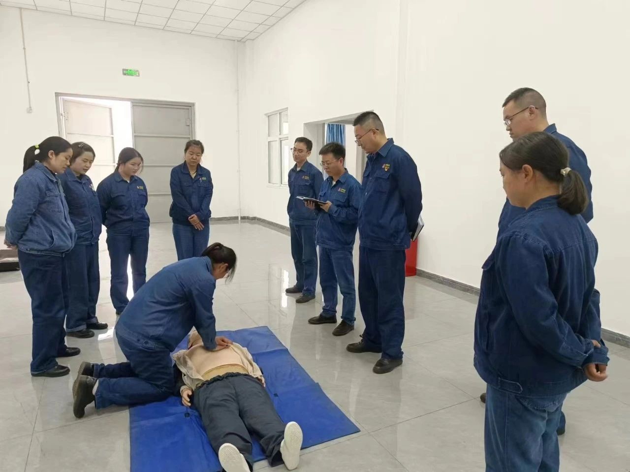 打好“组合拳” 筑牢安全生产“硬屏障” 打好“组合拳” 筑牢安全生产“硬屏障”