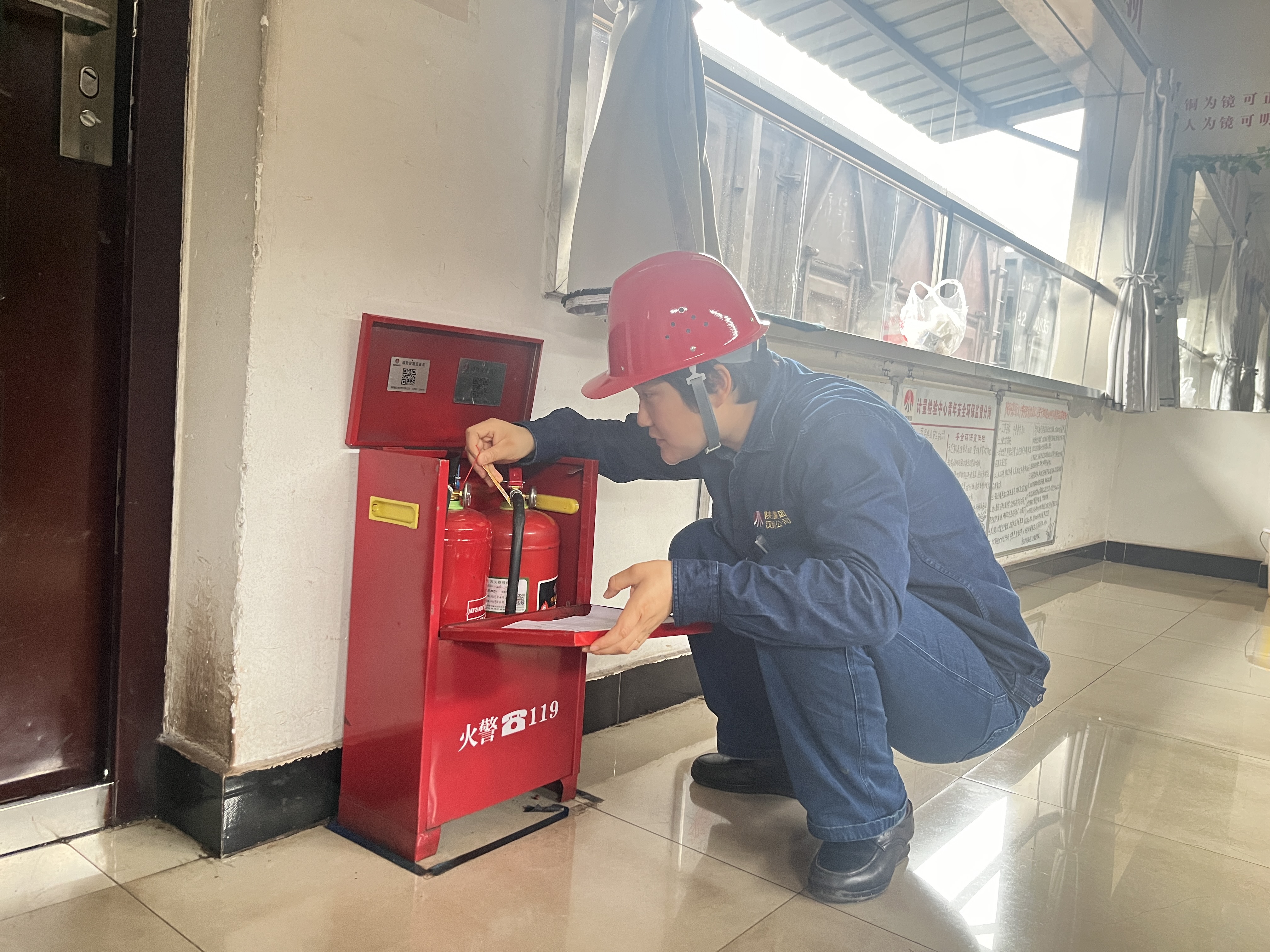 紧绷安全弦 步步不放松