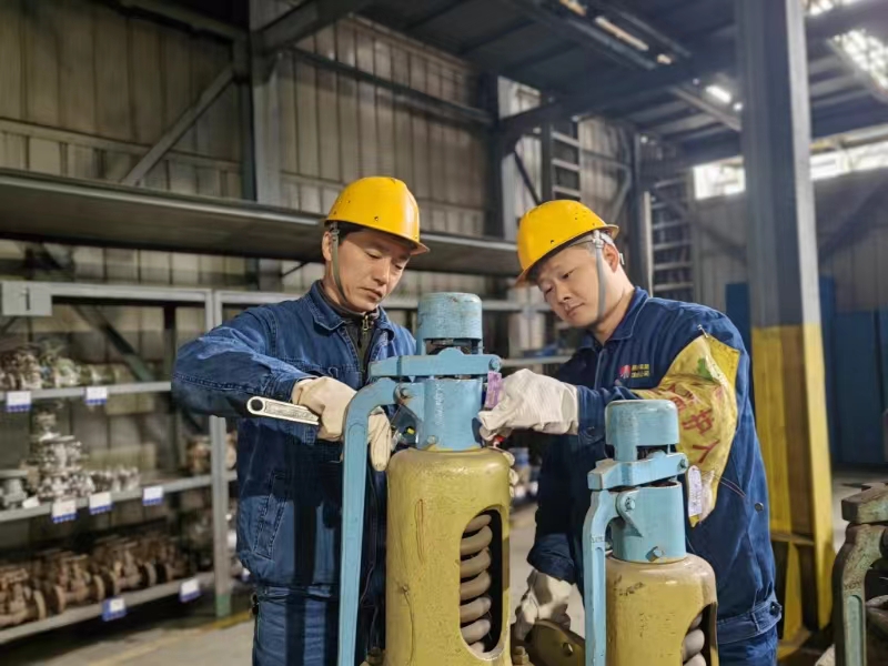 “强内功”打好作风建设“持久战” “强内功”打好作风建设“持久战”