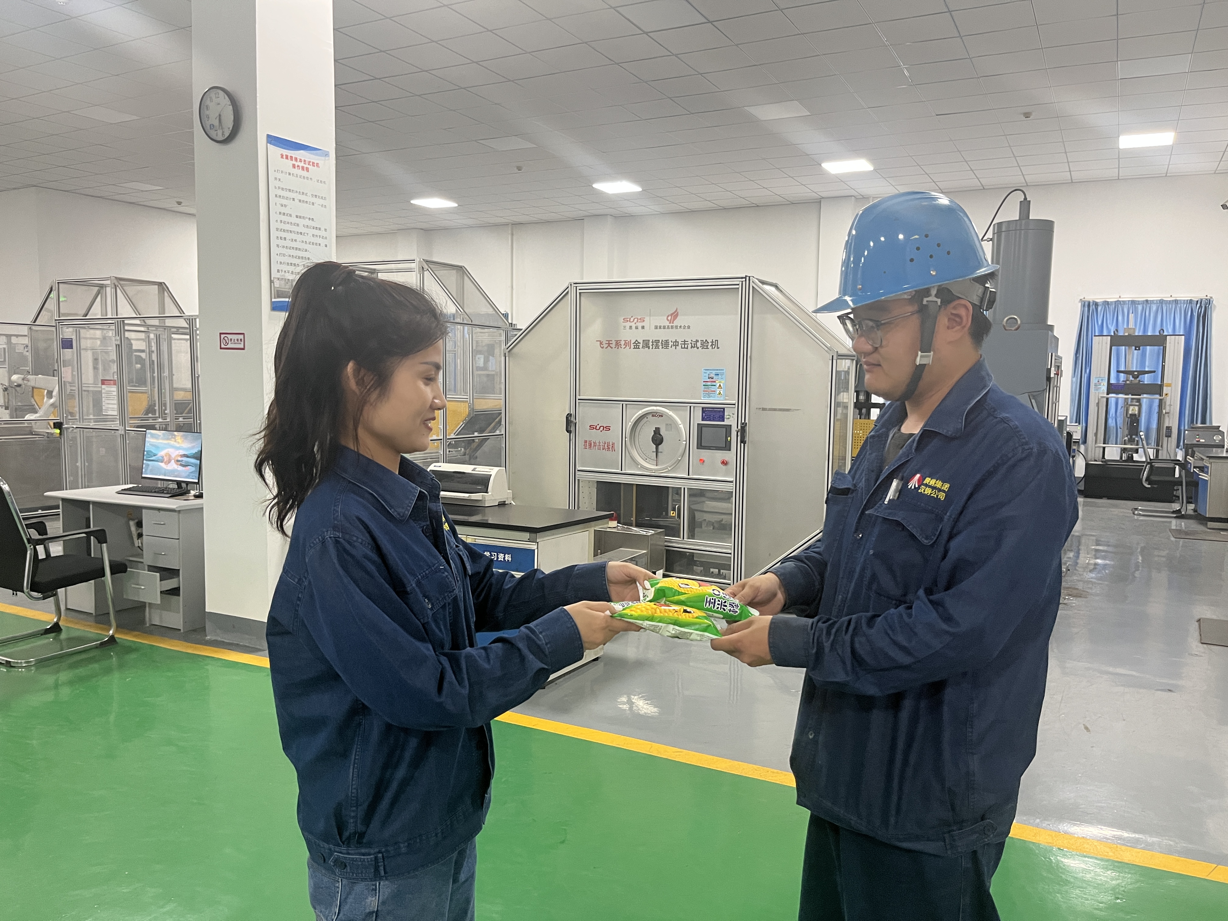 领略！汉钢人的“水花消失术”