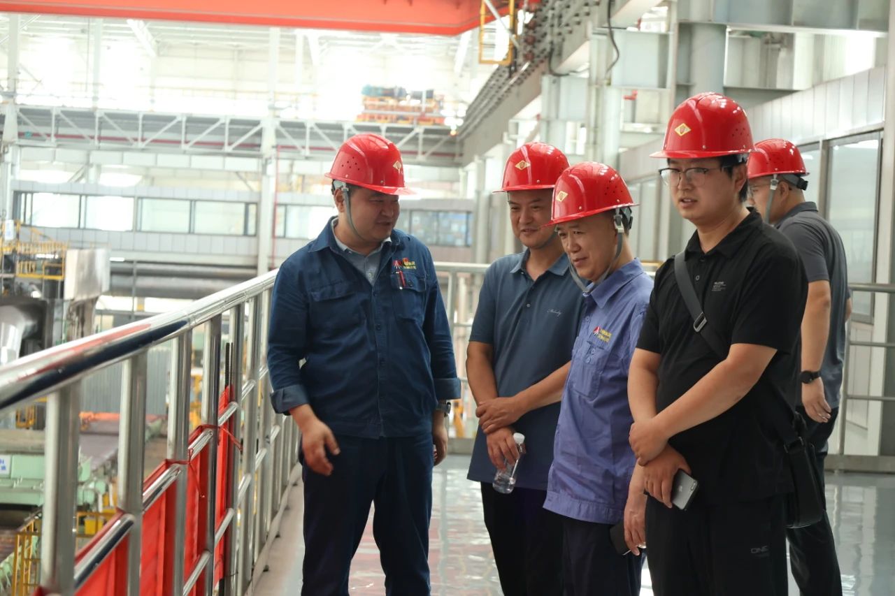 西安国水风电公司谢华一行到公司座谈