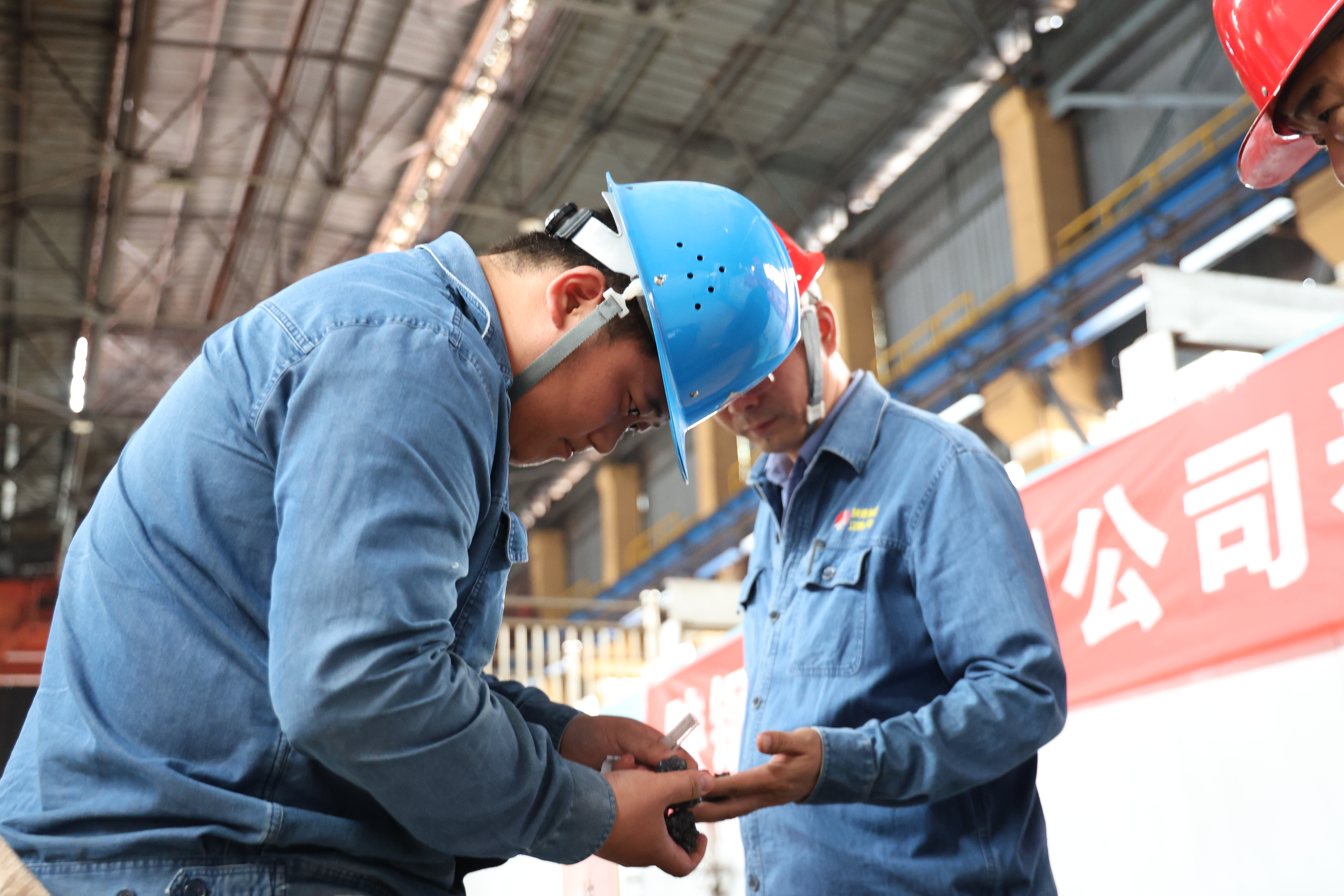 “百日攻关”起跑时“满弓紧弦”不松懈 “百日攻关”起跑时“满弓紧弦”不松懈
