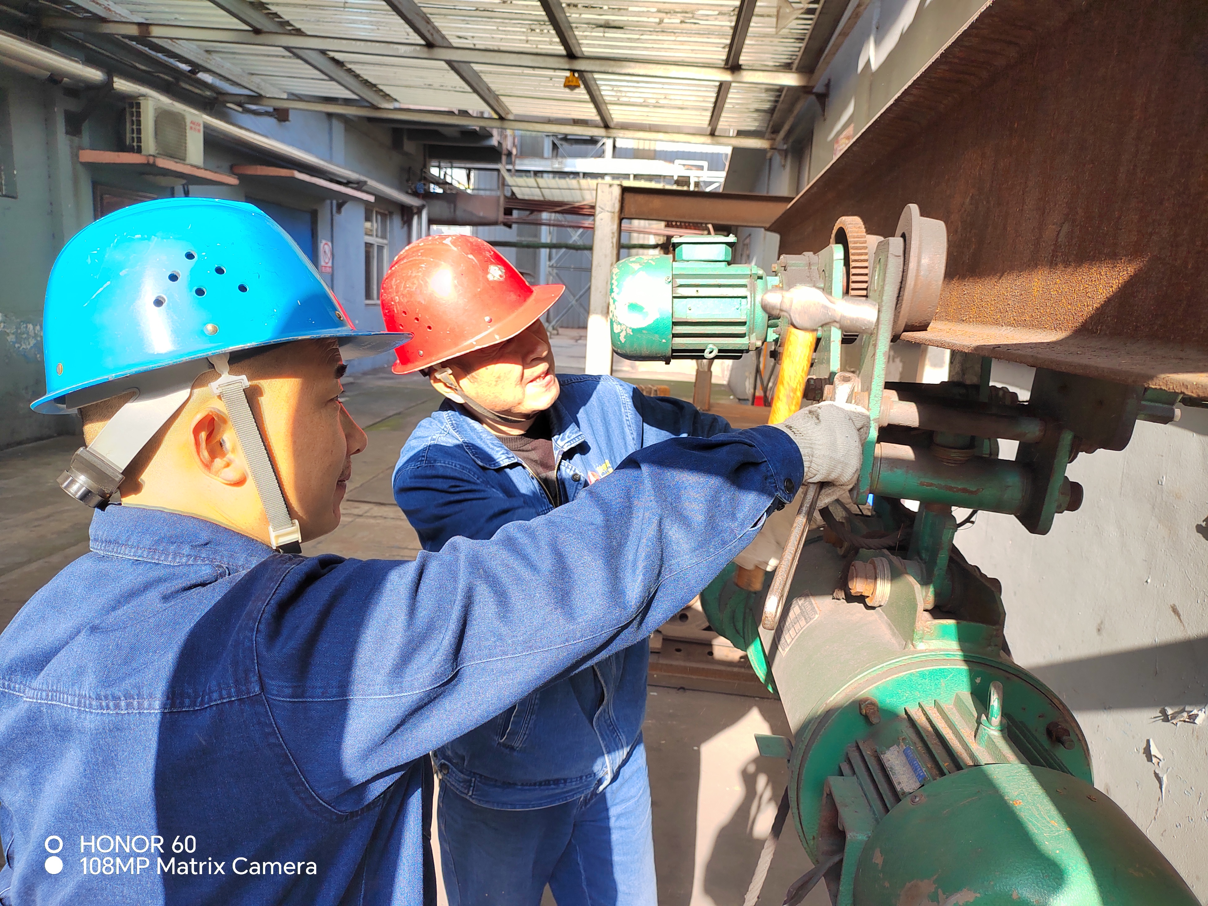 聆听!钢城一线维修工的小故事 聆听!钢城一线维修工的小故事