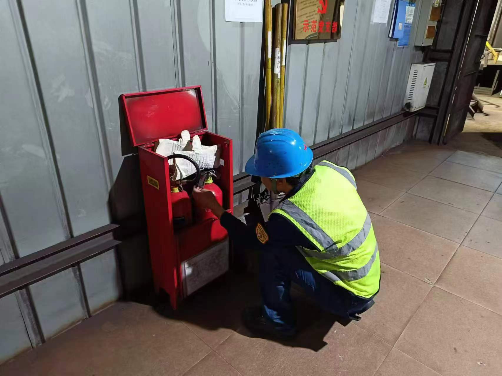 压实责任,强化举措扎牢消防安全“篱笆” 压实责任,强化举措扎牢消防安全“篱笆”