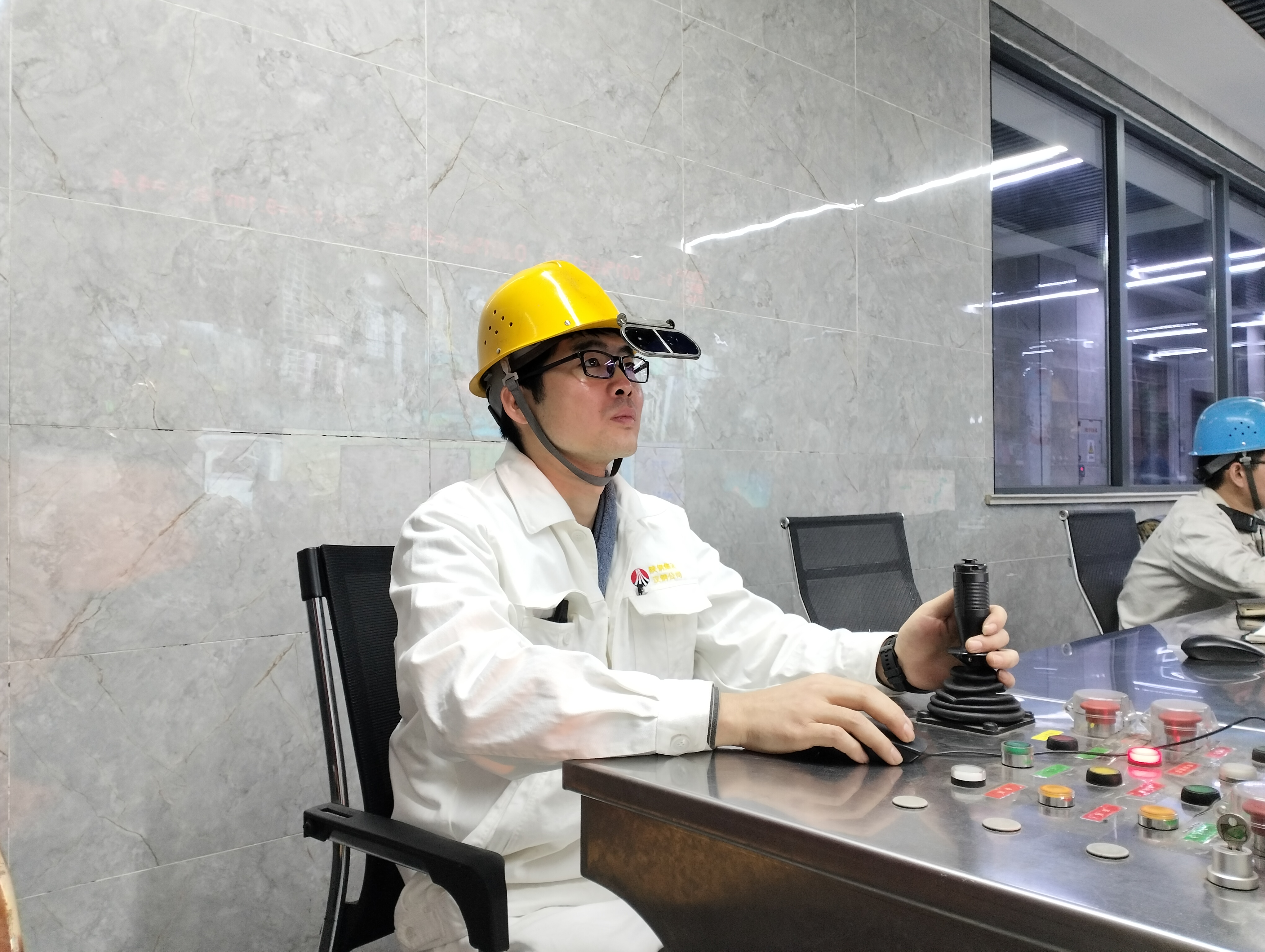 比“绝活” 展“本领” 技术比武练精兵 比“绝活” 展“本领” 技术比武练精兵