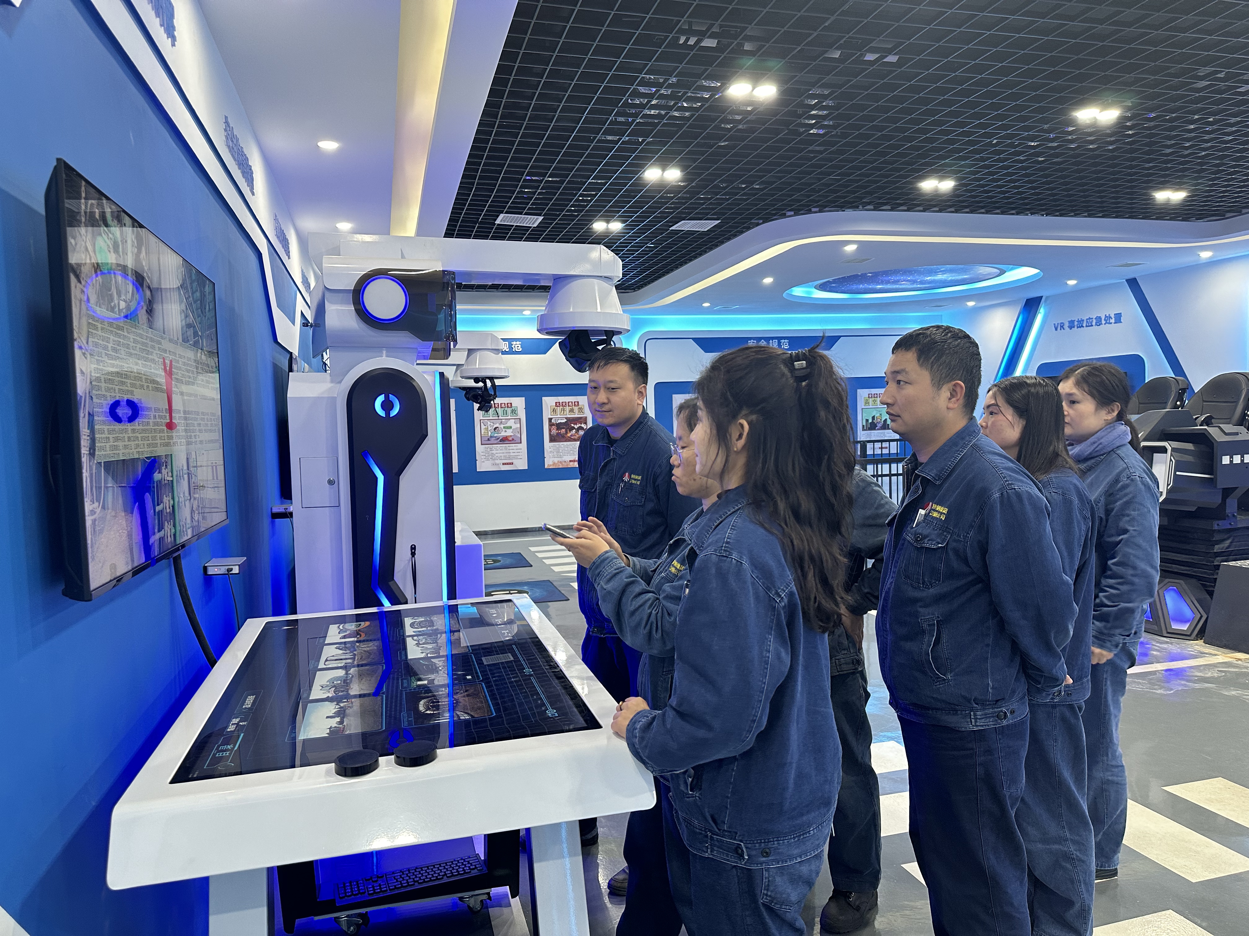 “5G+VR”让安全培训动起来 “5G+VR”让安全培训动起来