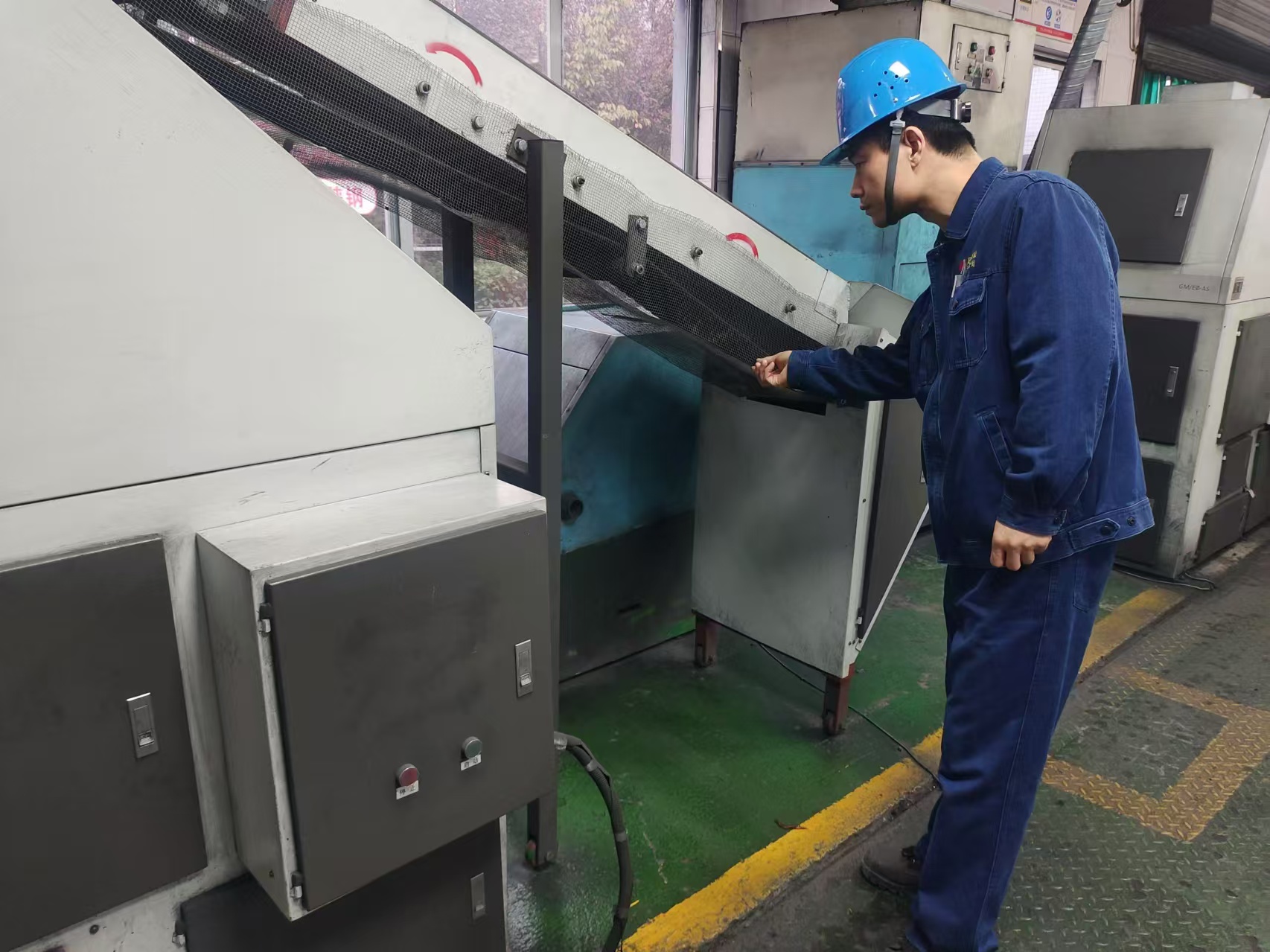 用实的举措 把好百日安全关 用实的举措 把好百日安全关