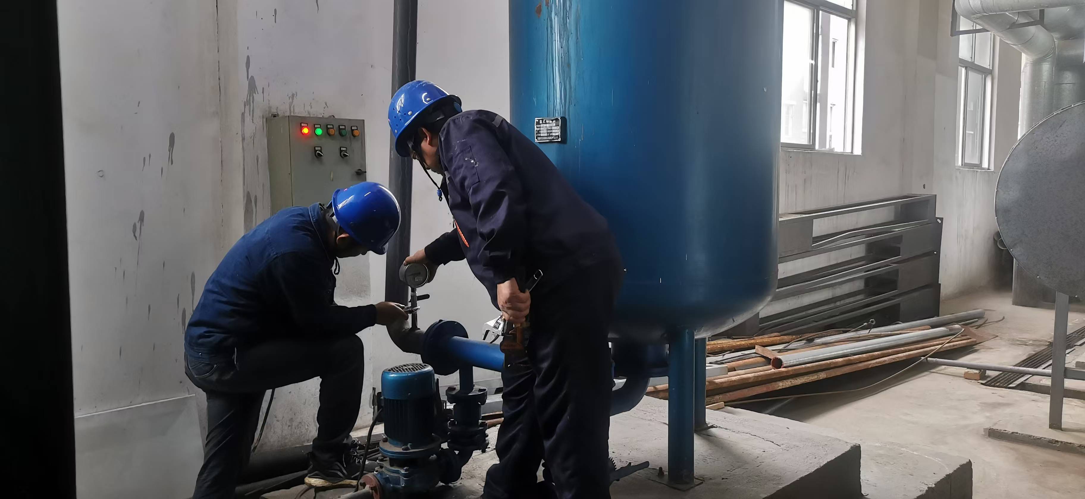 一秒入冬,内保服务中心“火力全开”温暖您的冬天 一秒入冬,内保服务中心“火力全开”温暖您的冬天