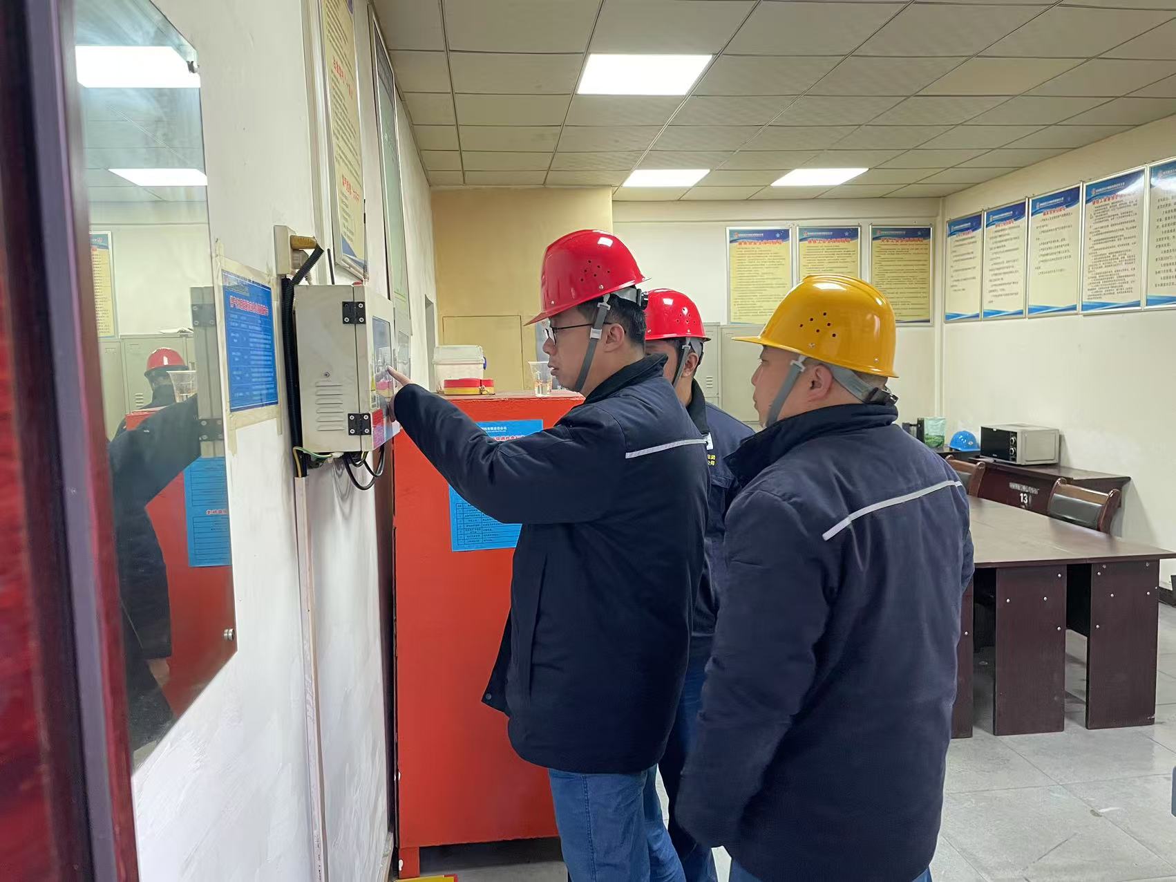 “一以贯之”延续安全管理“炙热温度”