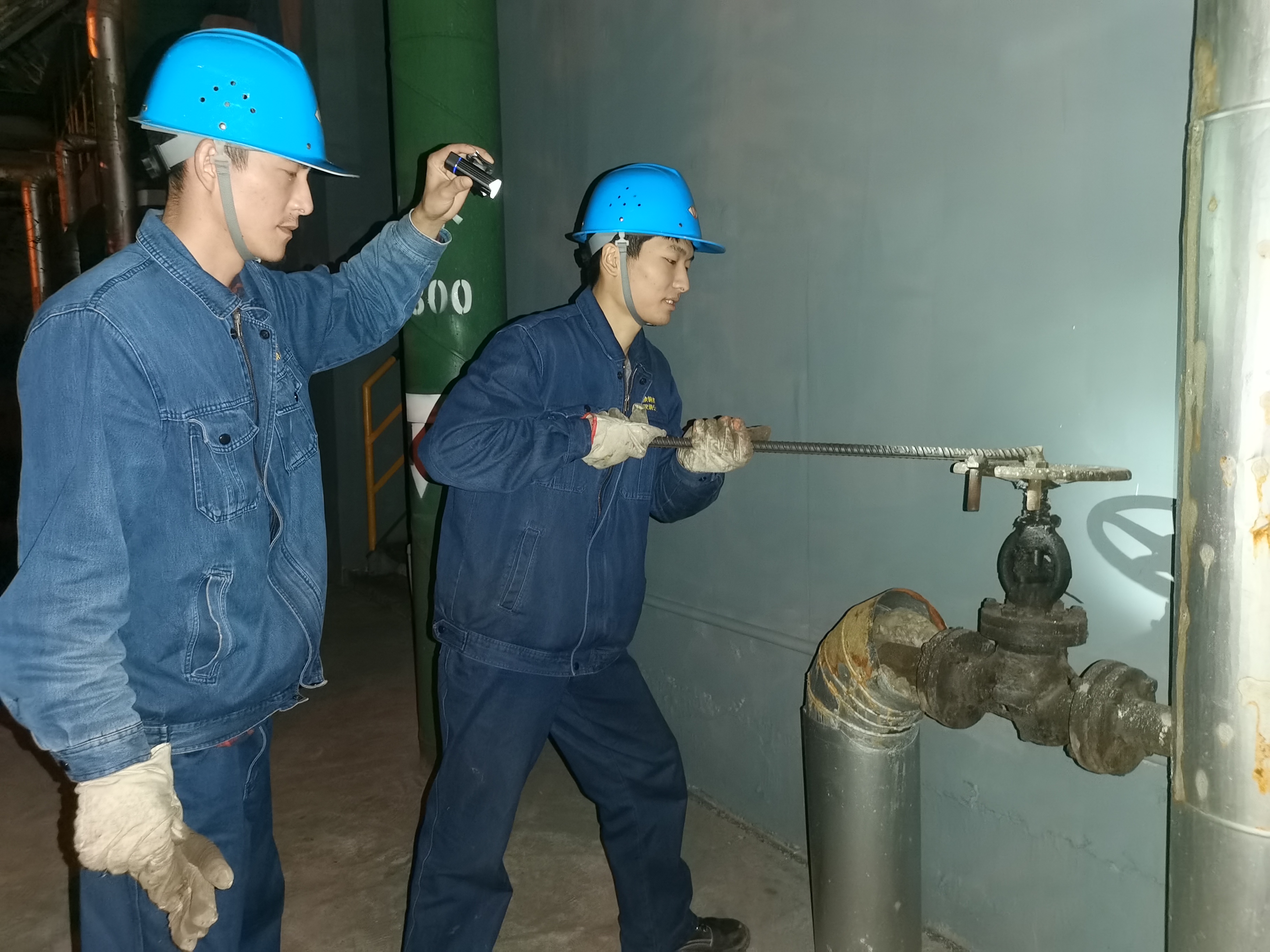 深耕班组建设“责任田”,让基层细胞“活起来” 深耕班组建设“责任田”,让基层细胞“活起来”